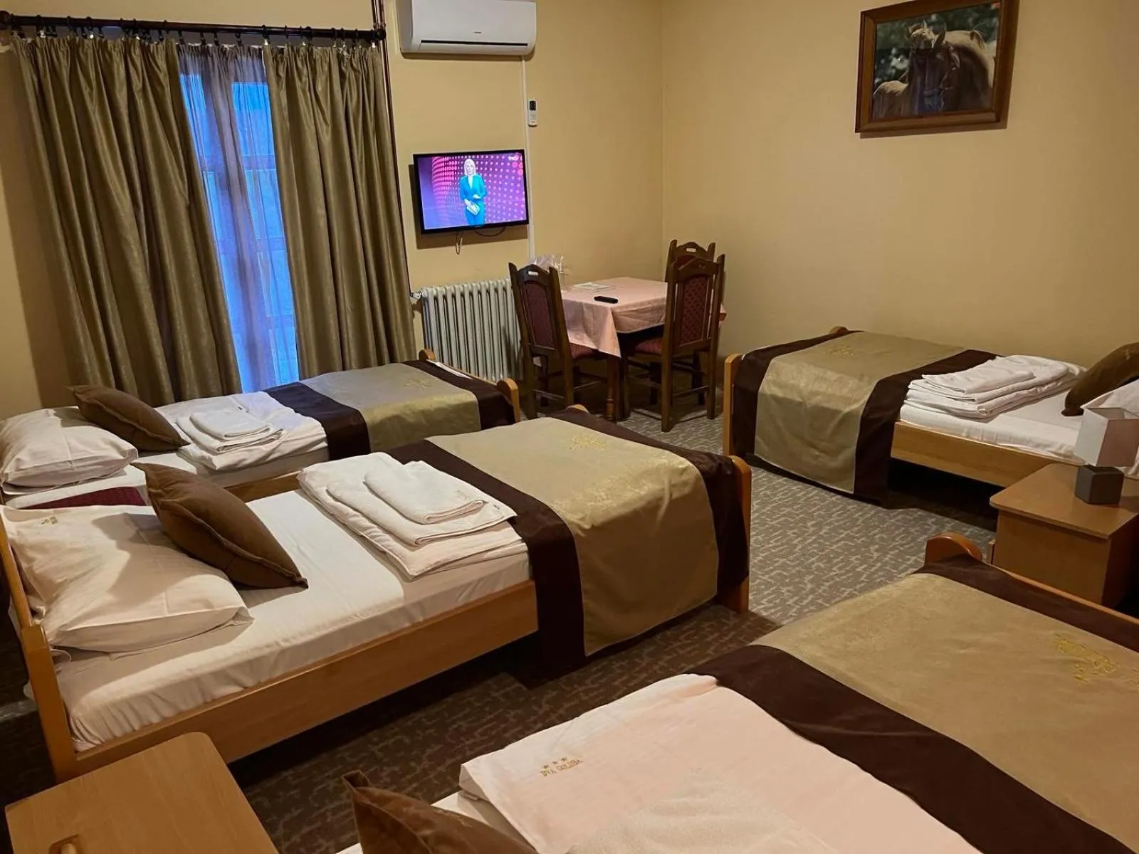 Bed in Hotel Dva Goluba