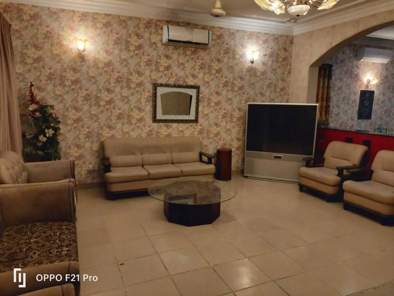 Living room in Seaview Guest House