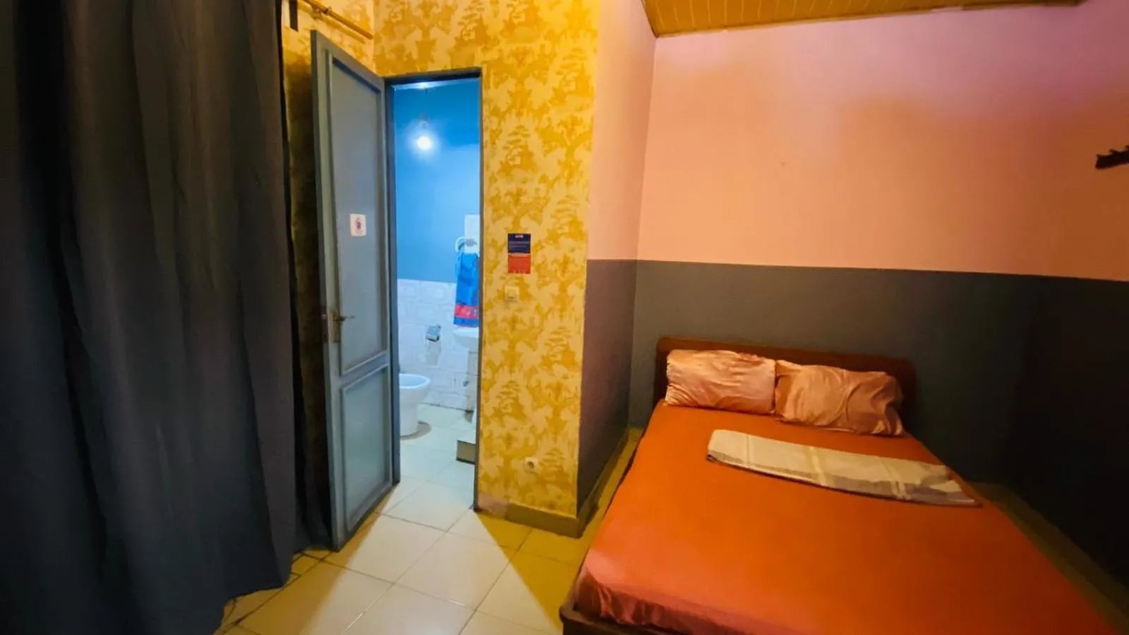 Bed in Flat Hôtel Alpha