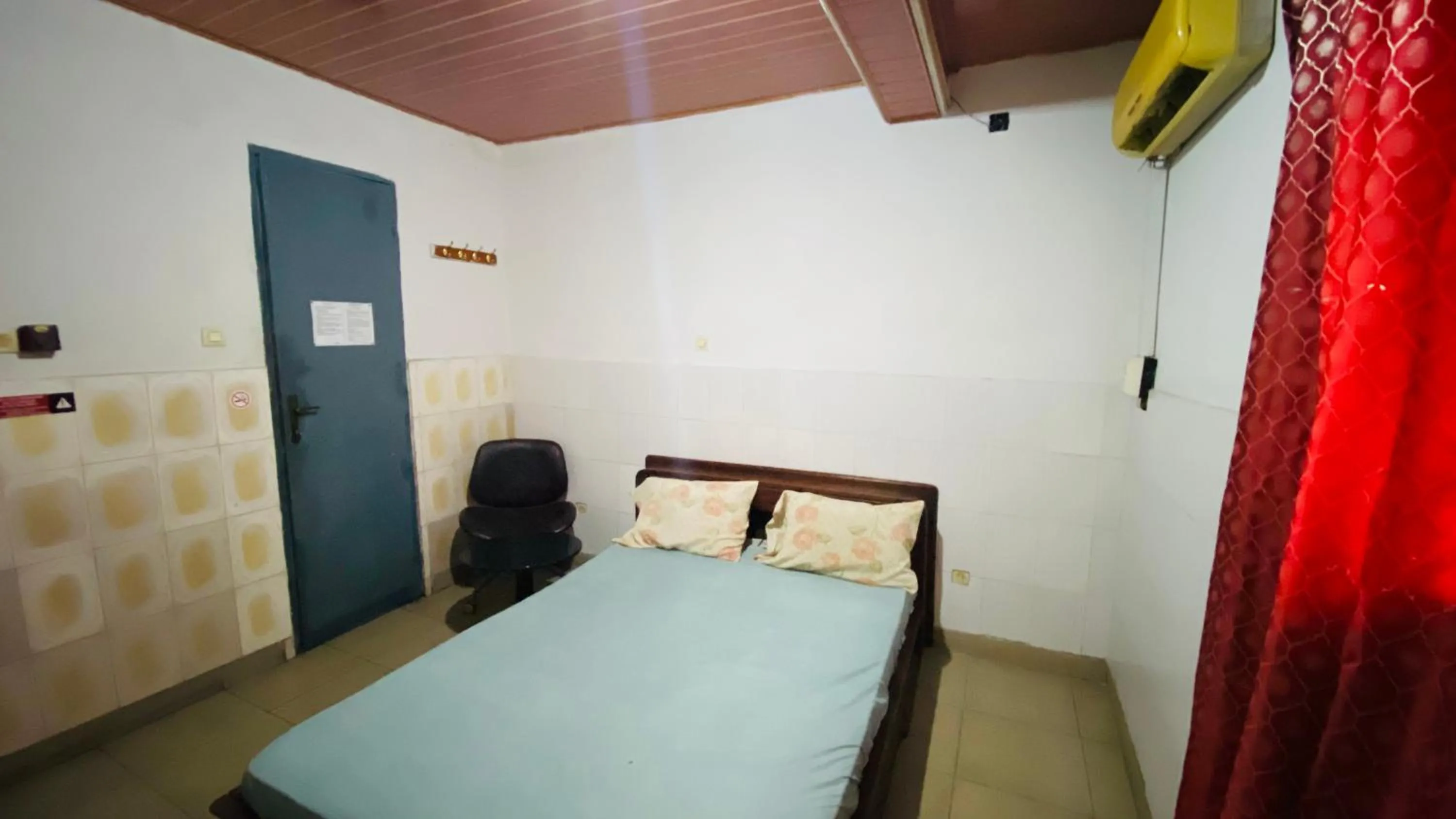 Bed in Flat Hôtel Alpha