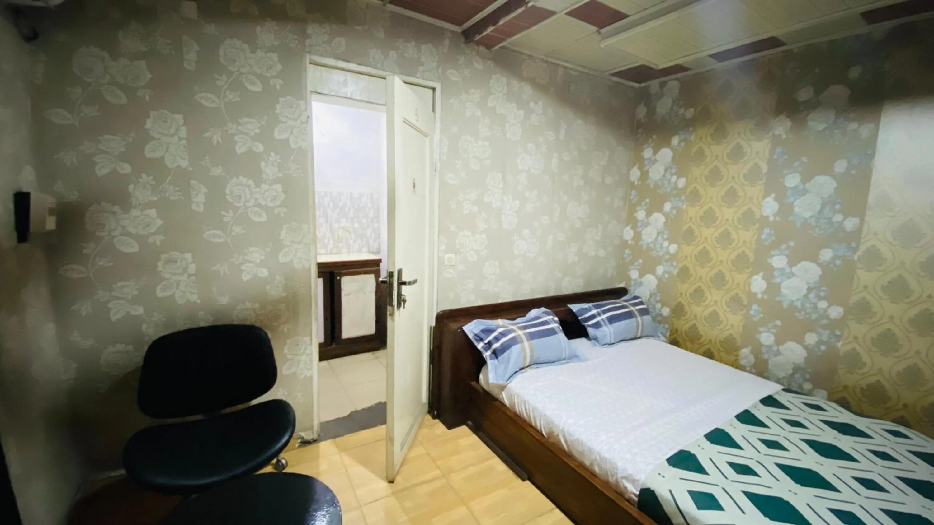 Bed in Flat Hôtel Alpha