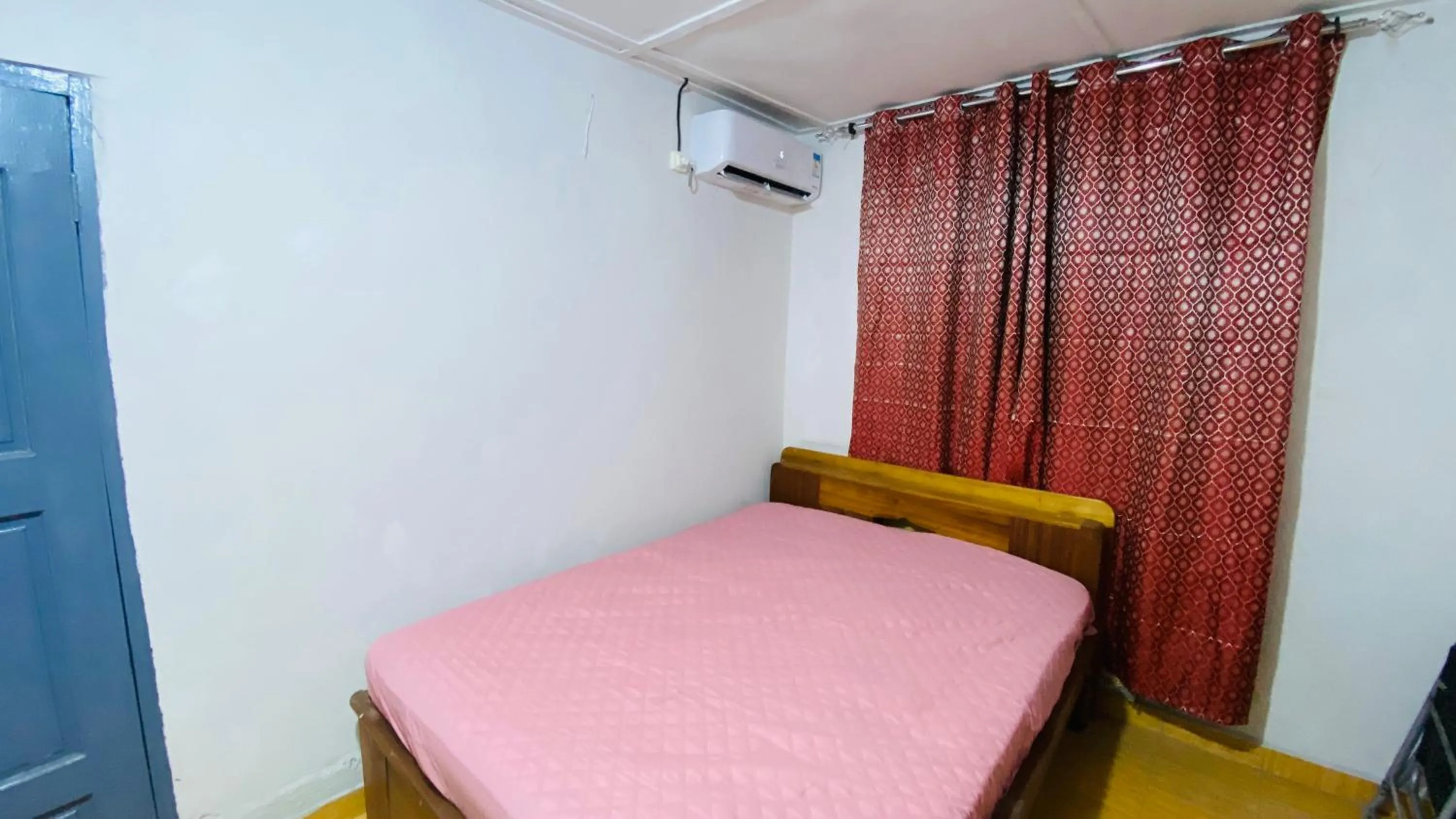 Bed in Flat Hôtel Alpha