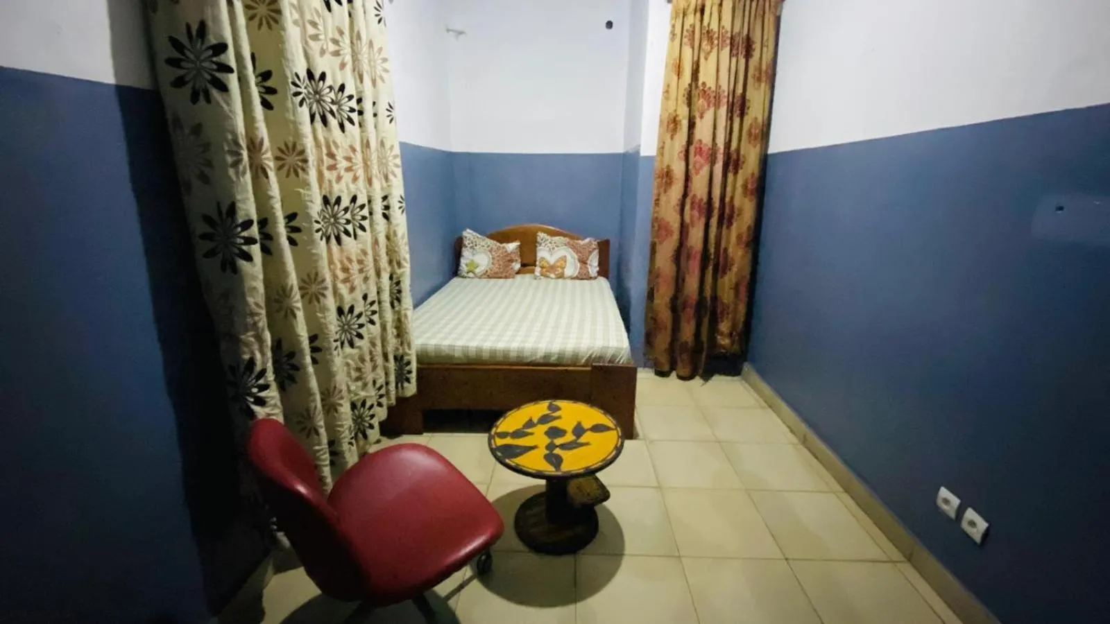 Bed in Flat Hôtel Alpha