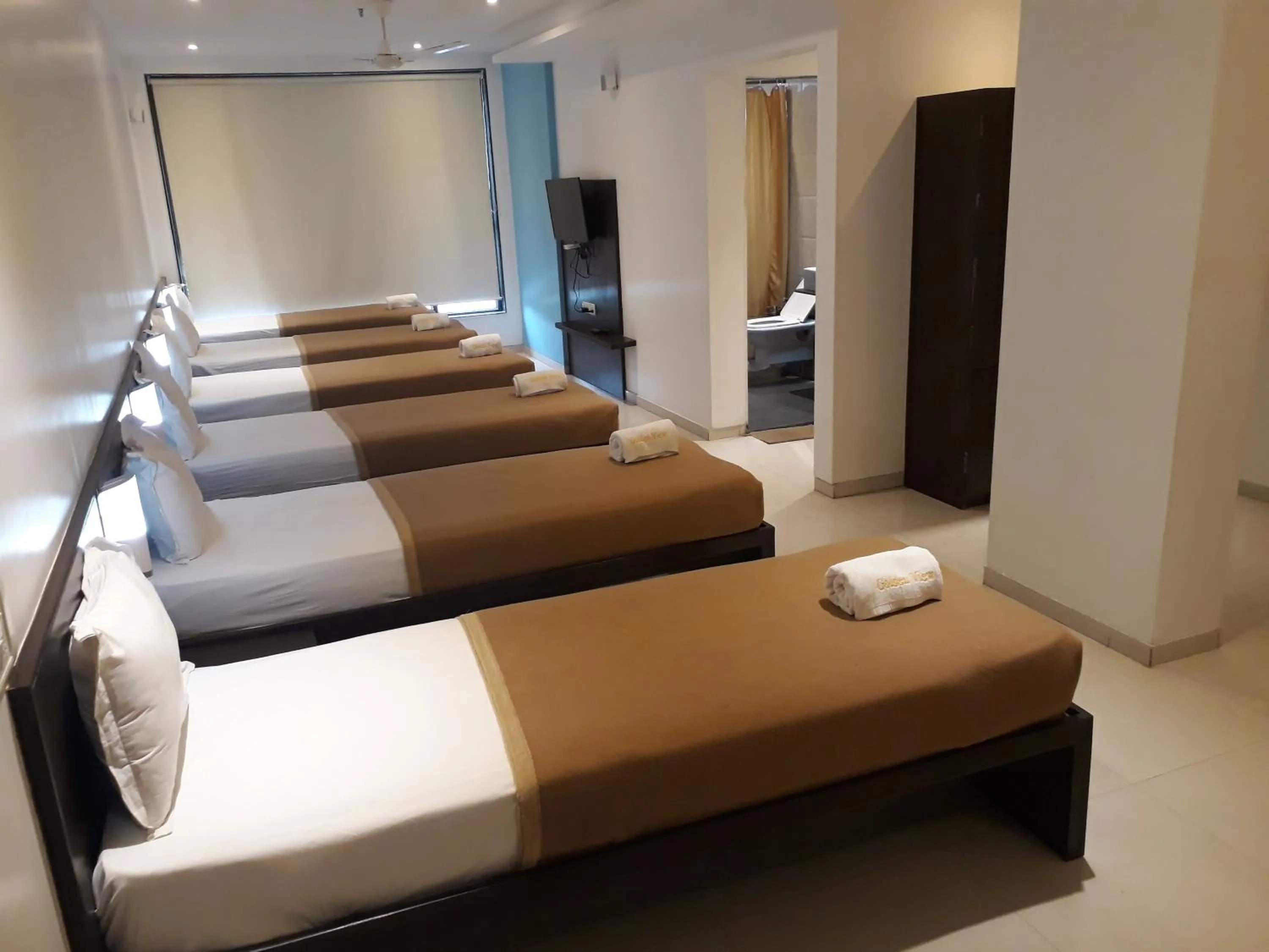 bunk bed in Hotel Golden View