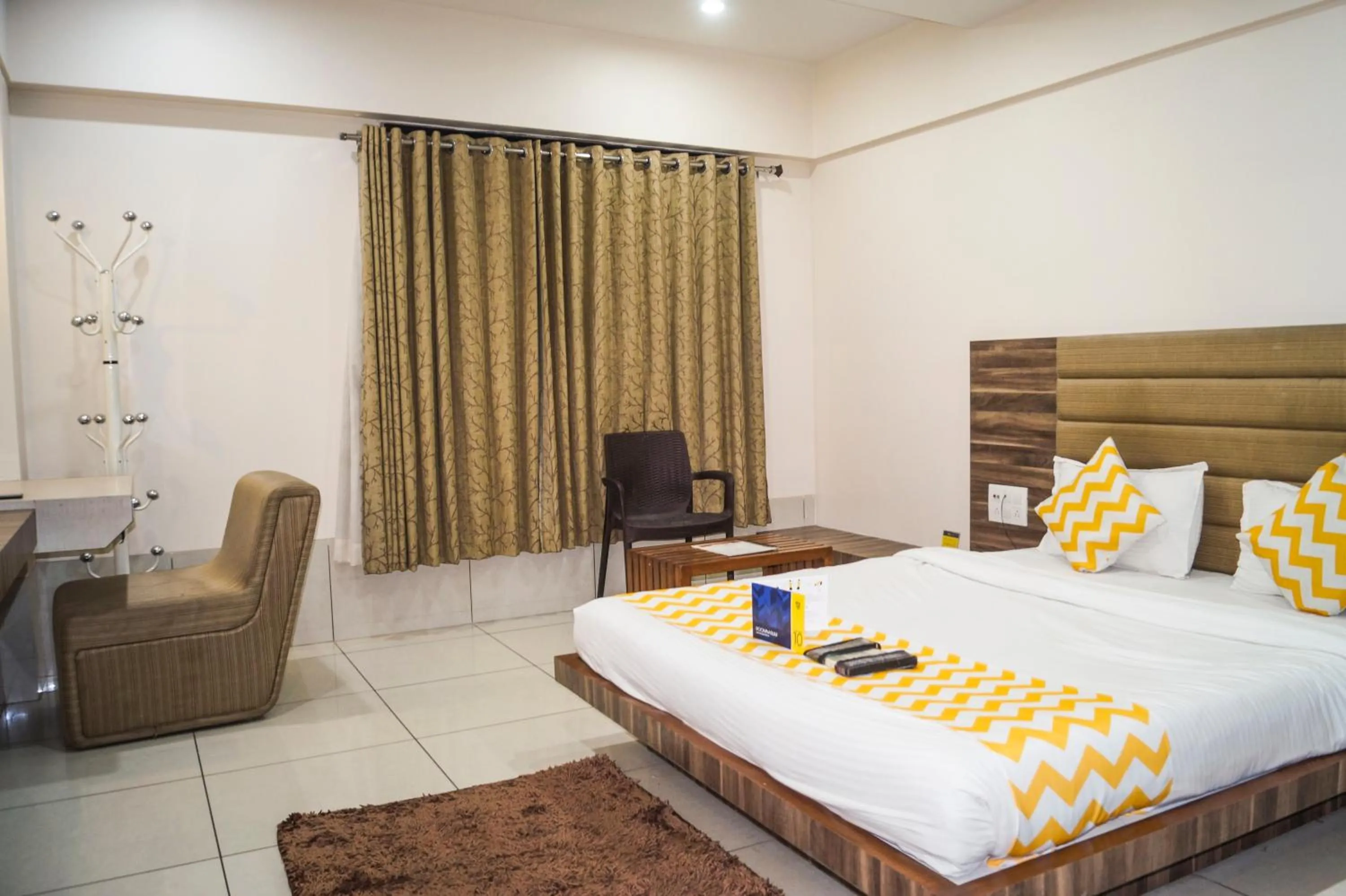 Seating area in Hotel Darshan SP Ring Road