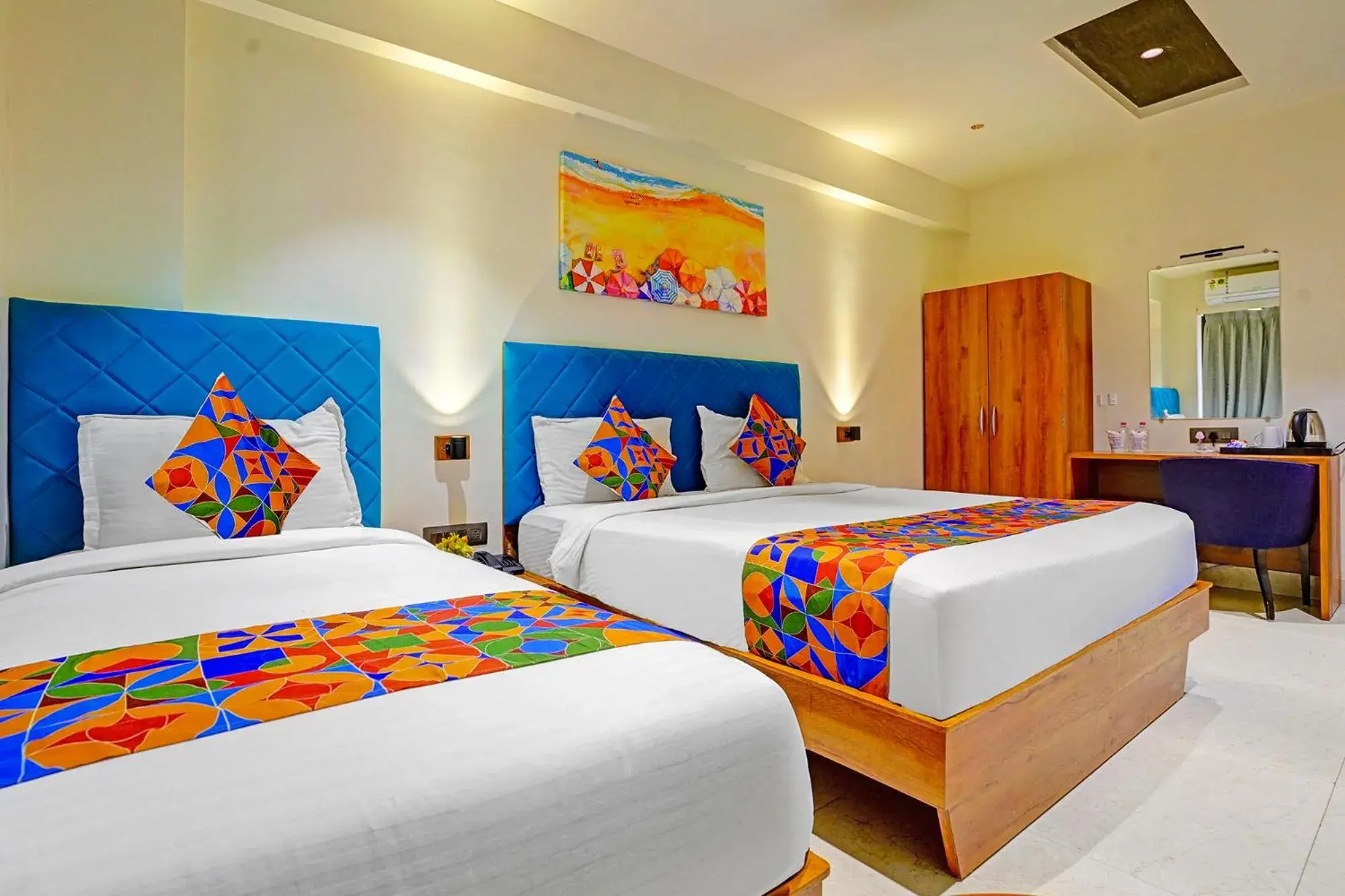 Bed in FabHotel Siddharth Inn - Nr Siddharth Bunglows Bed in FabHotel Siddharth Inn - Nr Siddharth Bunglows