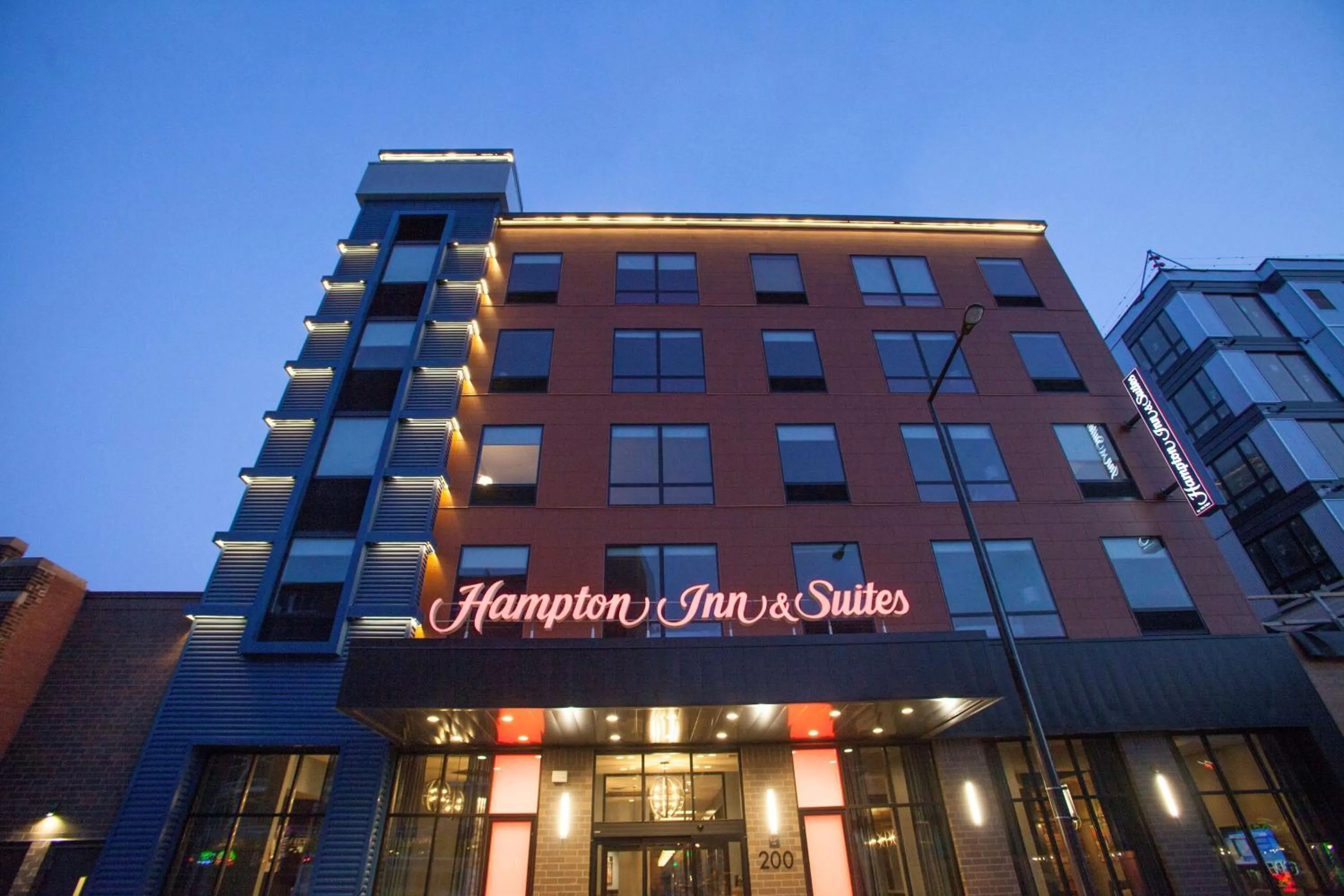 Property building in Hampton Inn & Suites St. Paul Downtown