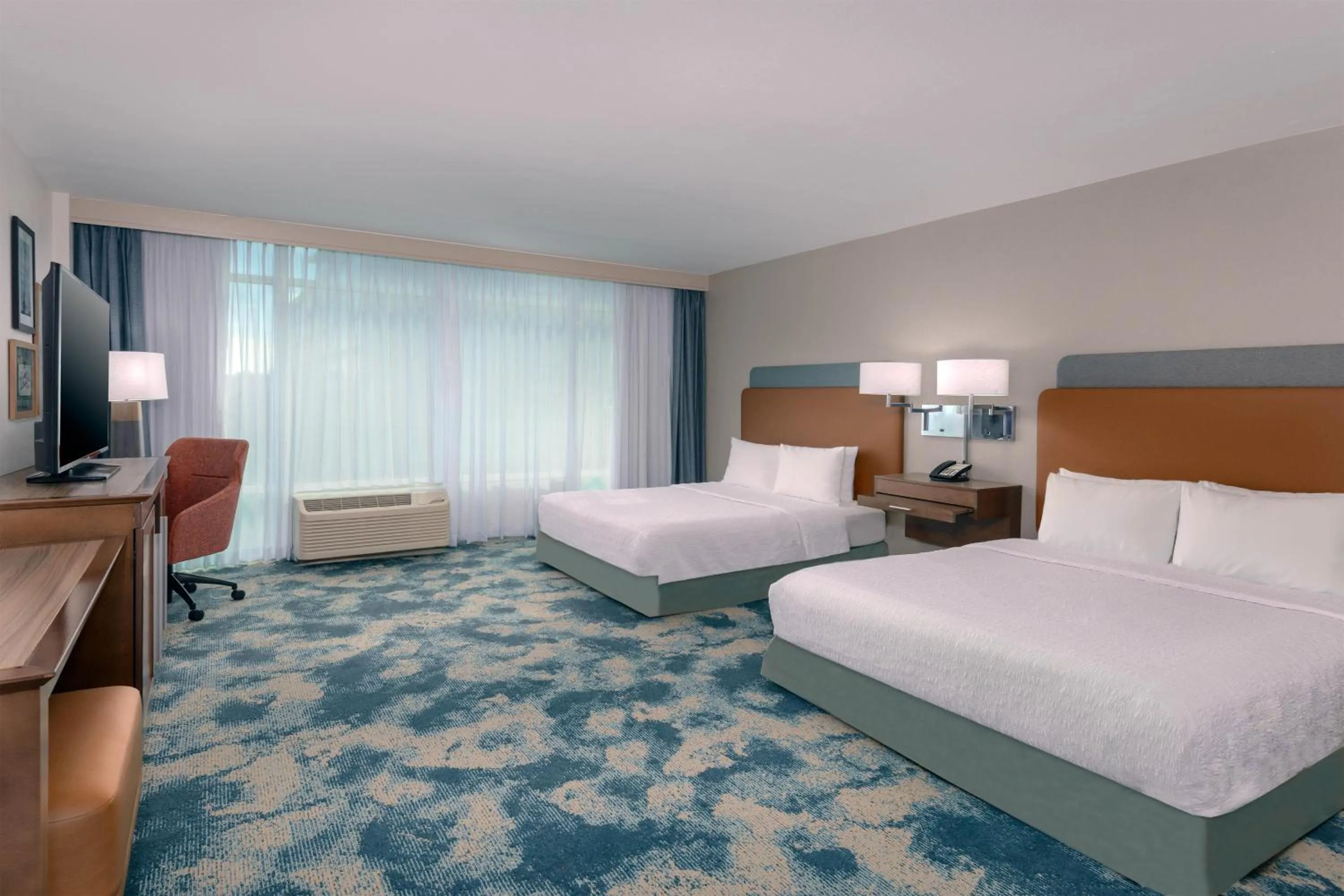 Bed in Hampton Inn & Suites Tampa Airport Avion Park Westshore