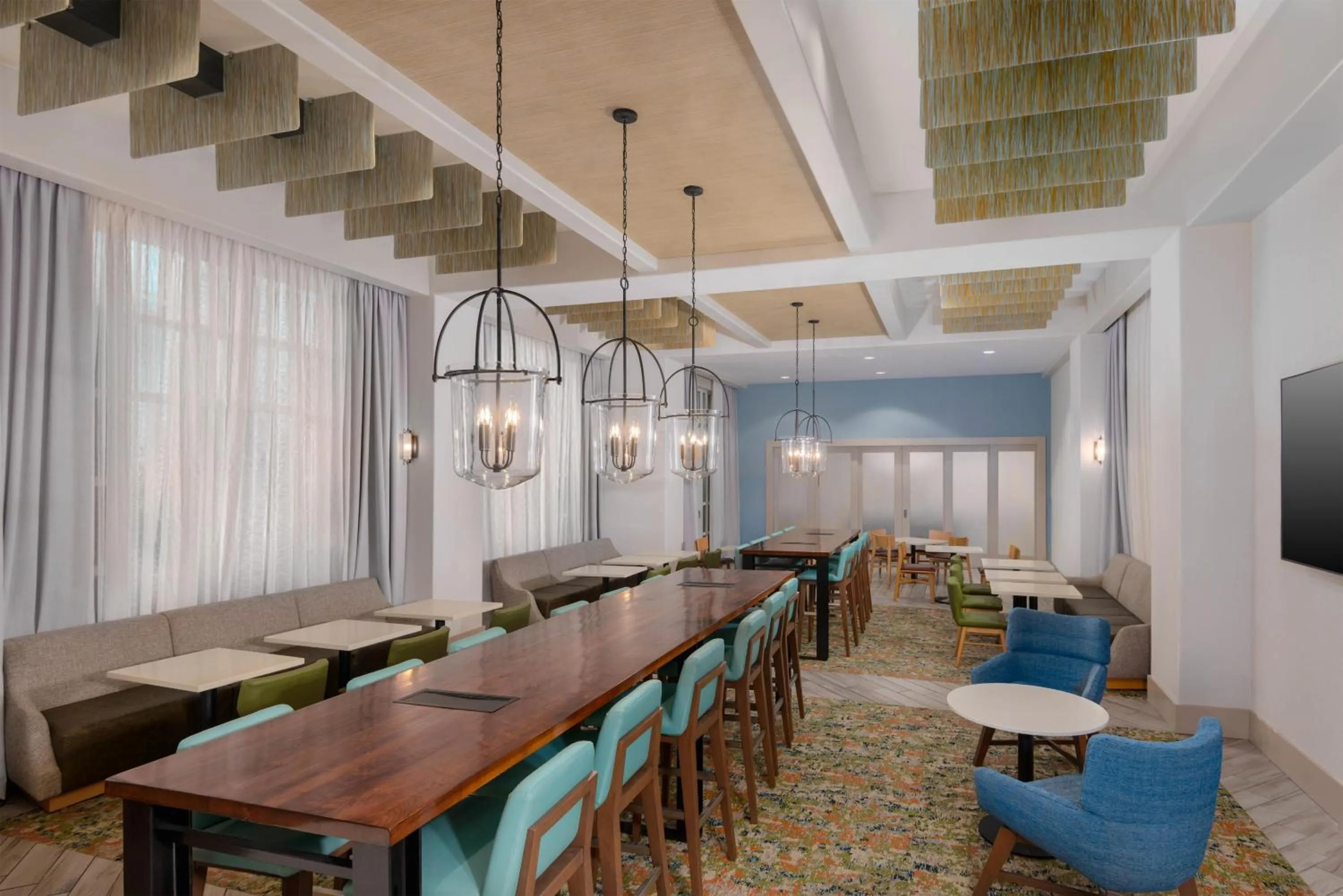 Breakfast in Hampton Inn & Suites Tampa Airport Avion Park Westshore