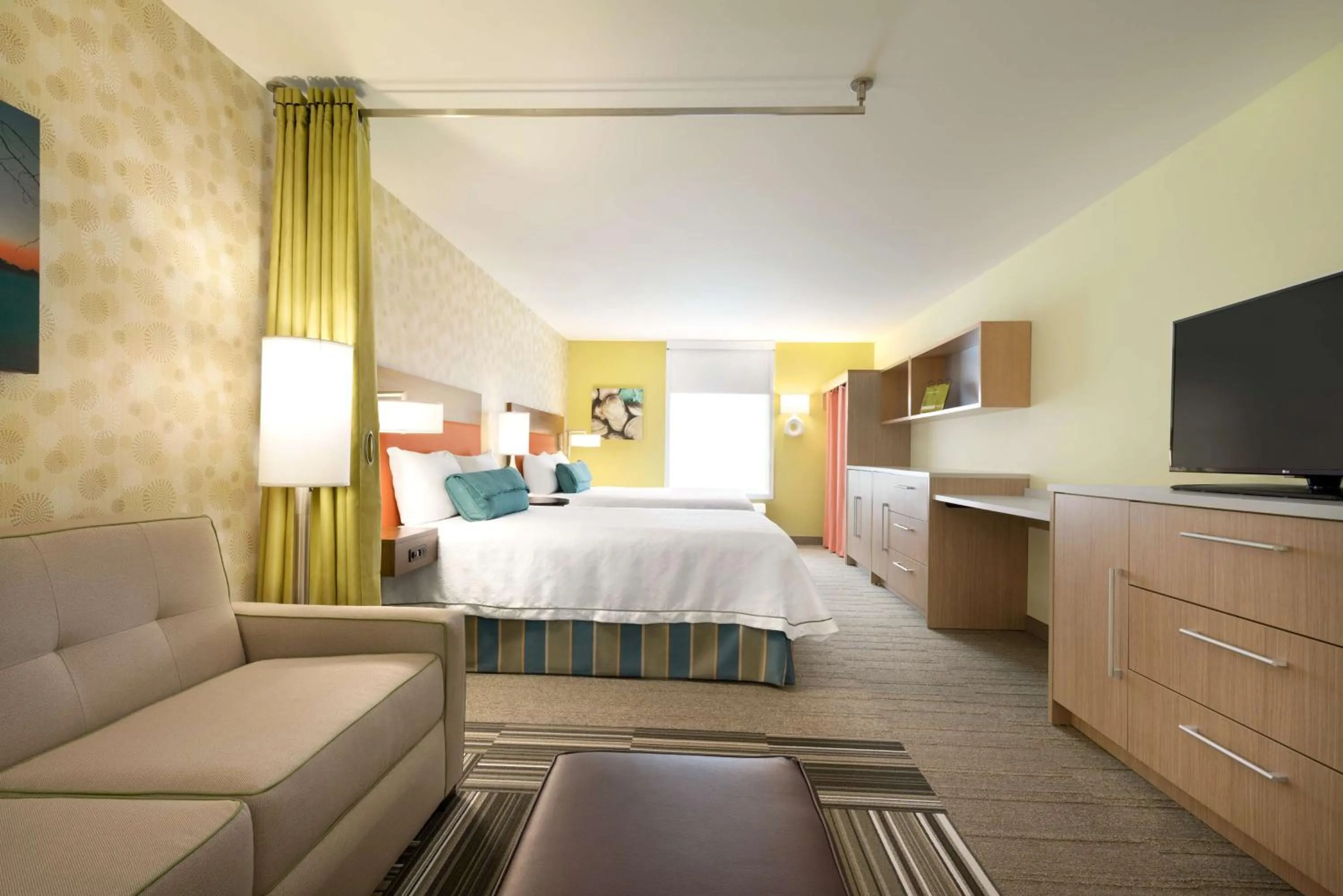 Bedroom, Bed in Home2 Suites By Hilton Baton Rouge