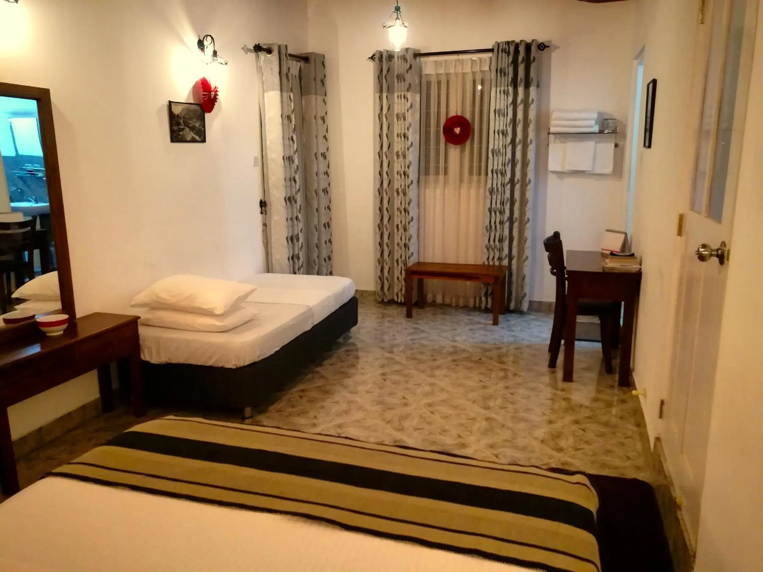 Photo of the whole room, Bed in Marvel Hills Kandy