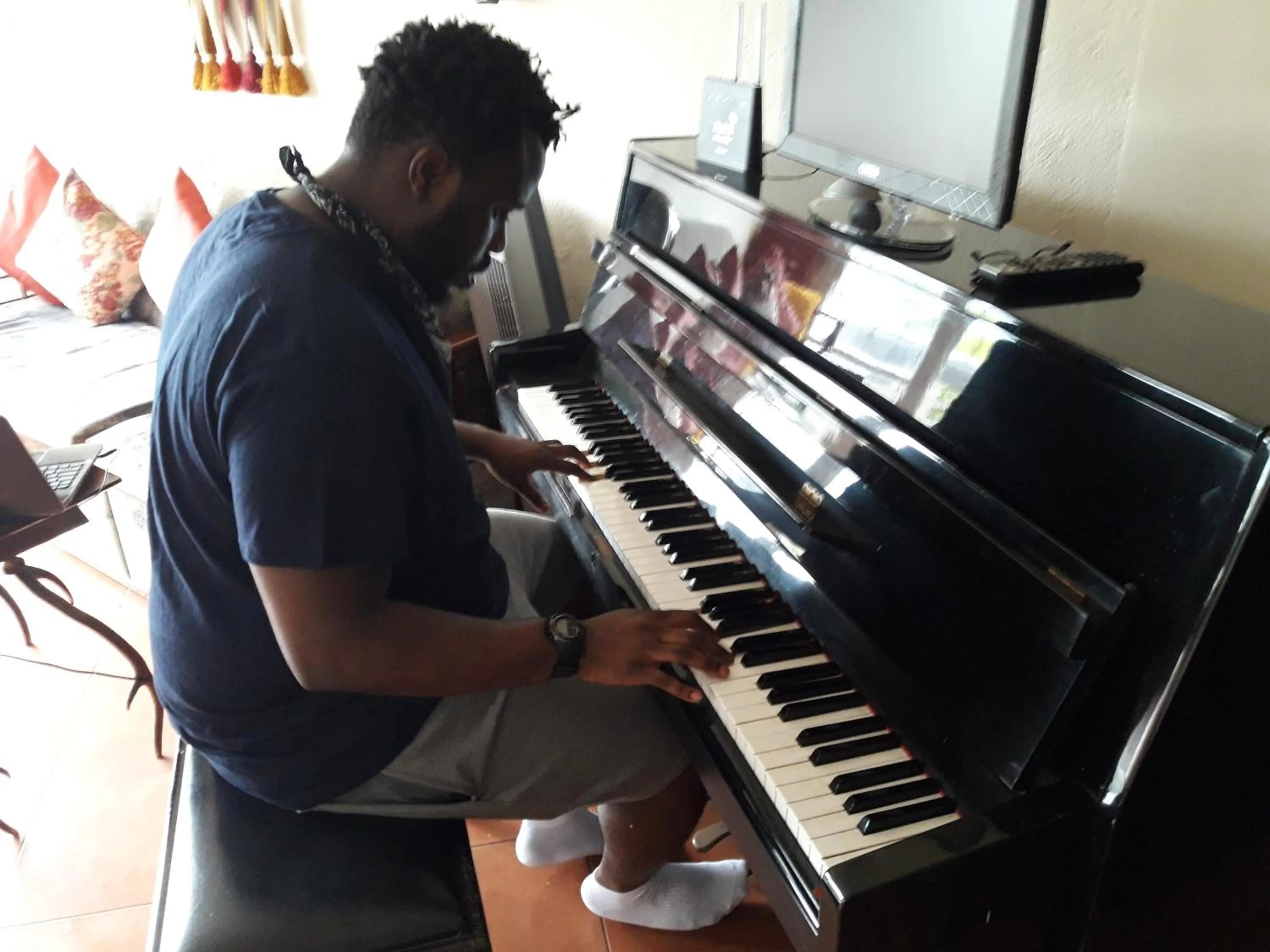 Entertainment in Marvel Hills Kandy