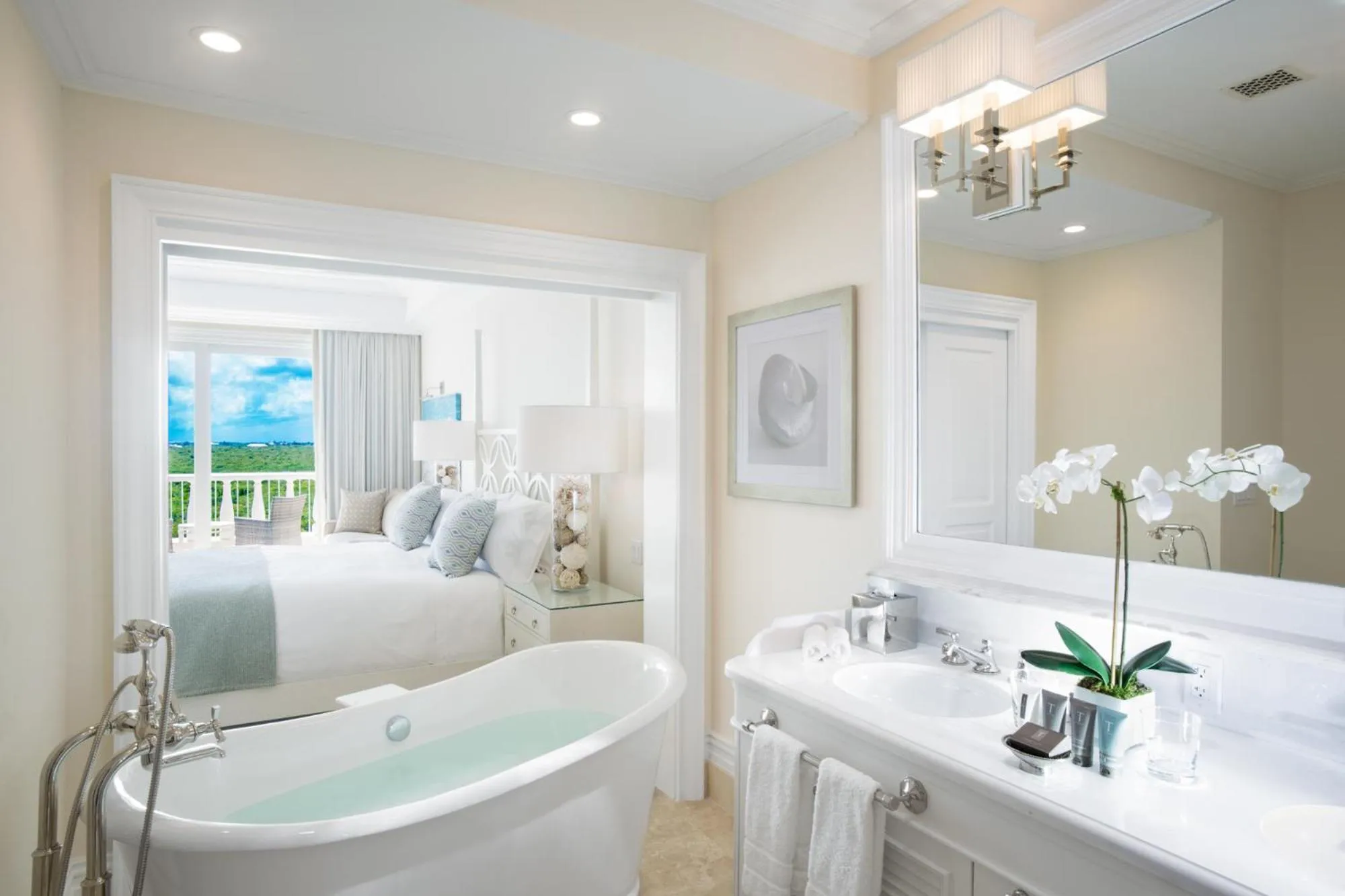 Bath in The Shore Club Turks & Caicos