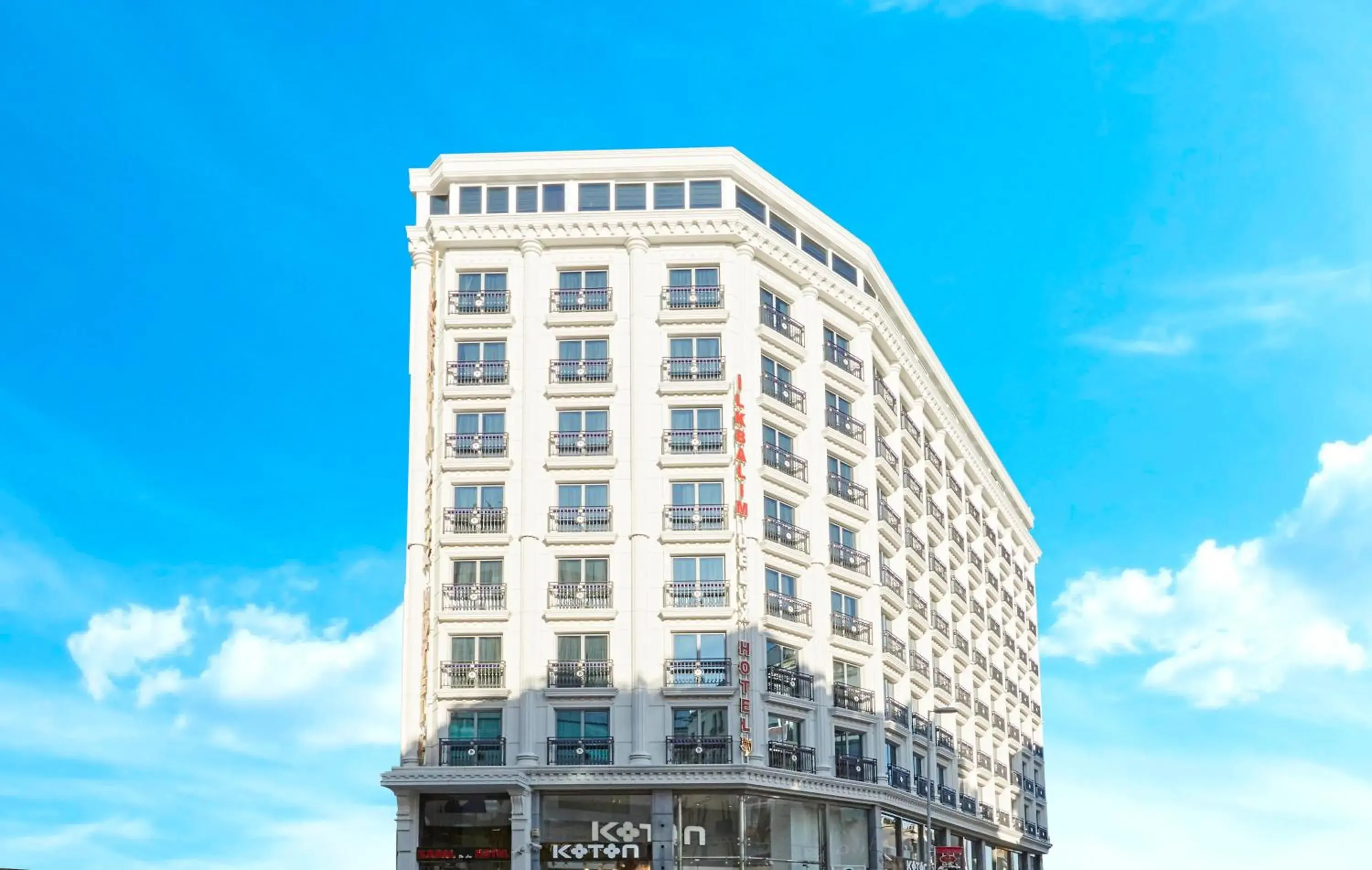 Property building in Ilkbal Deluxe Hotel &Spa Istanbul Property building in Ilkbal Deluxe Hotel &Spa Istanbul