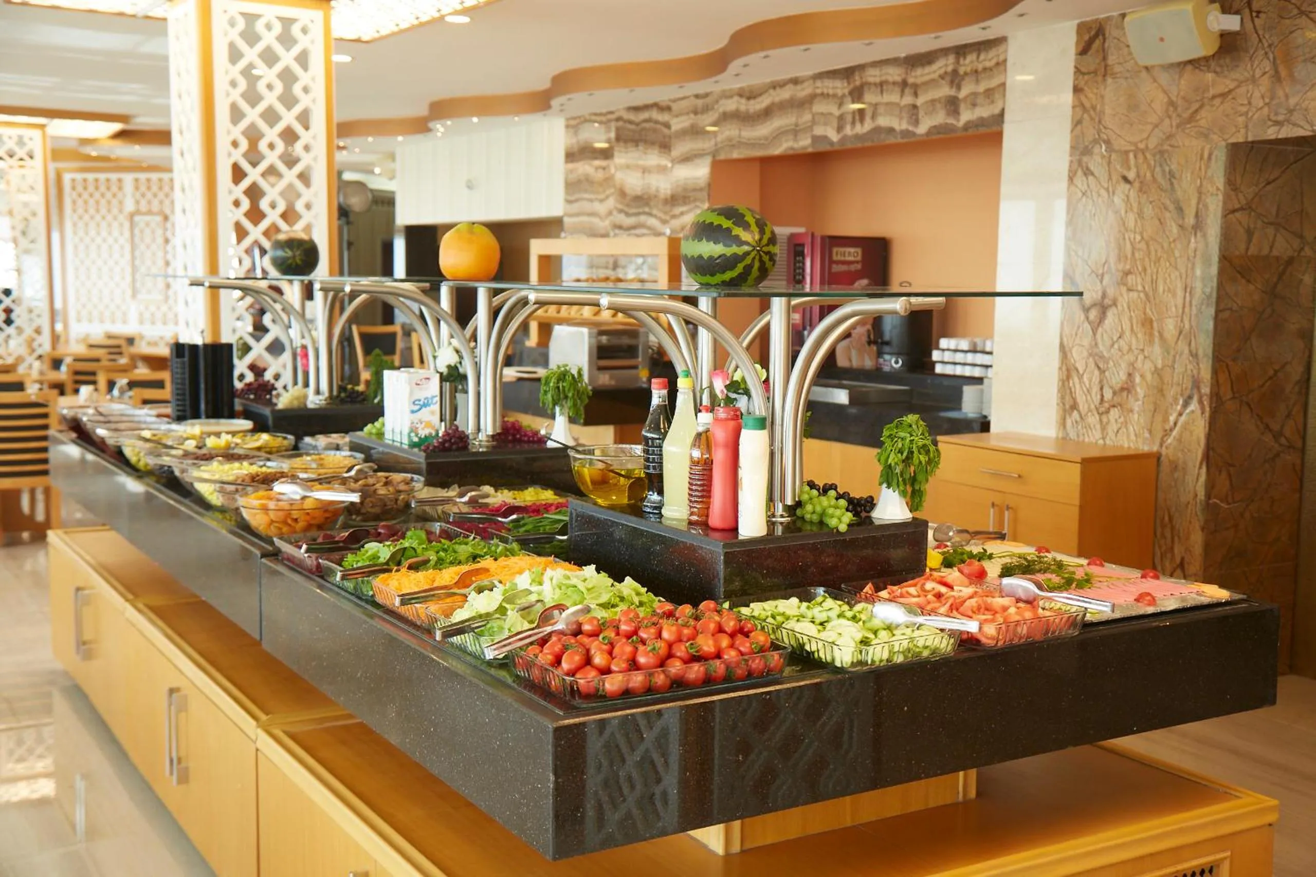 Restaurant/places to eat in Ilkbal Deluxe Hotel &Spa Istanbul