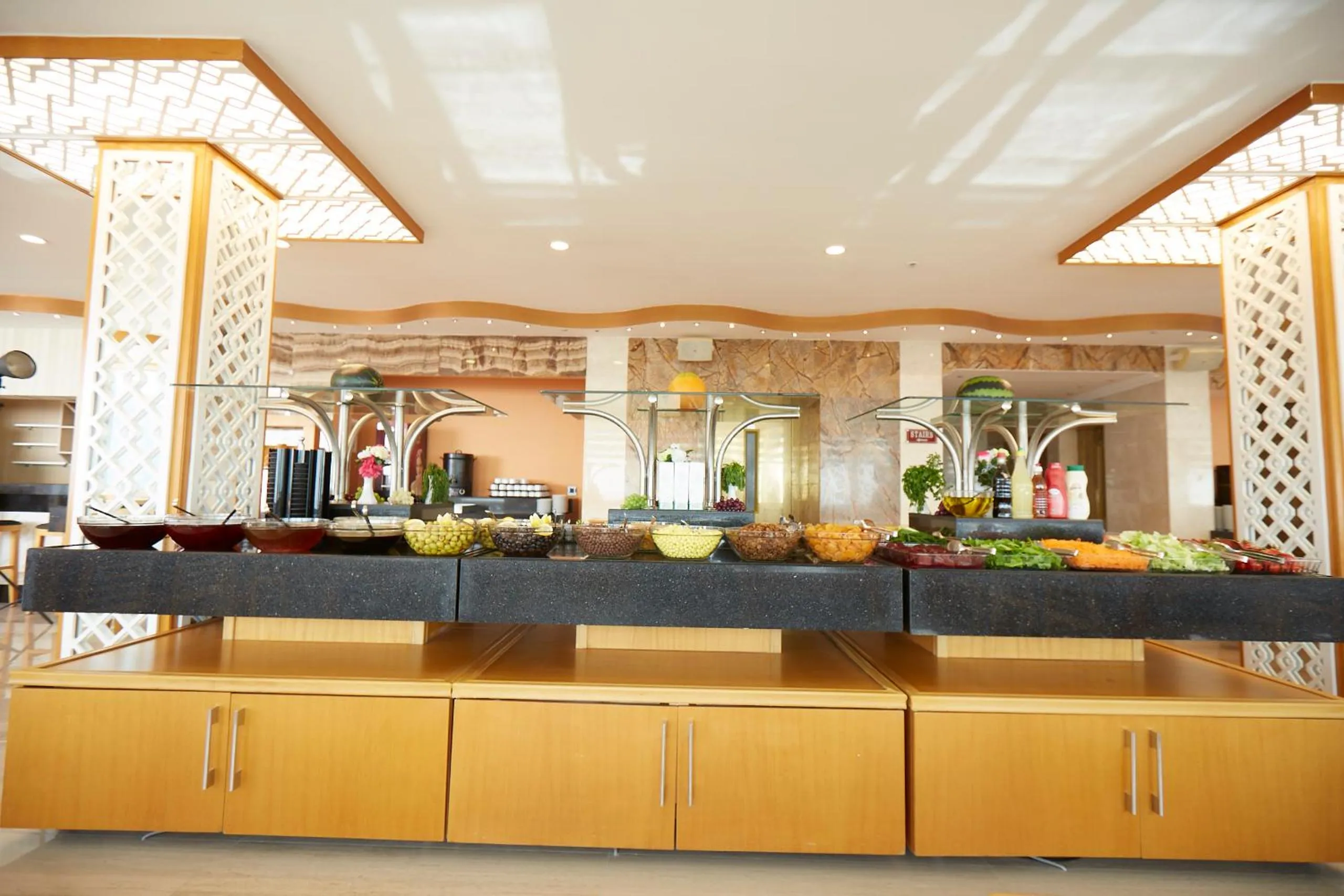 Restaurant/places to eat in Ilkbal Deluxe Hotel &Spa Istanbul