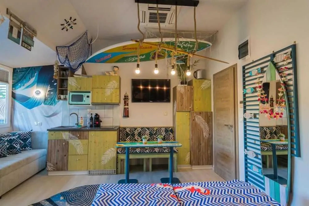 Studio Apartment with Balcony in Aragda 1