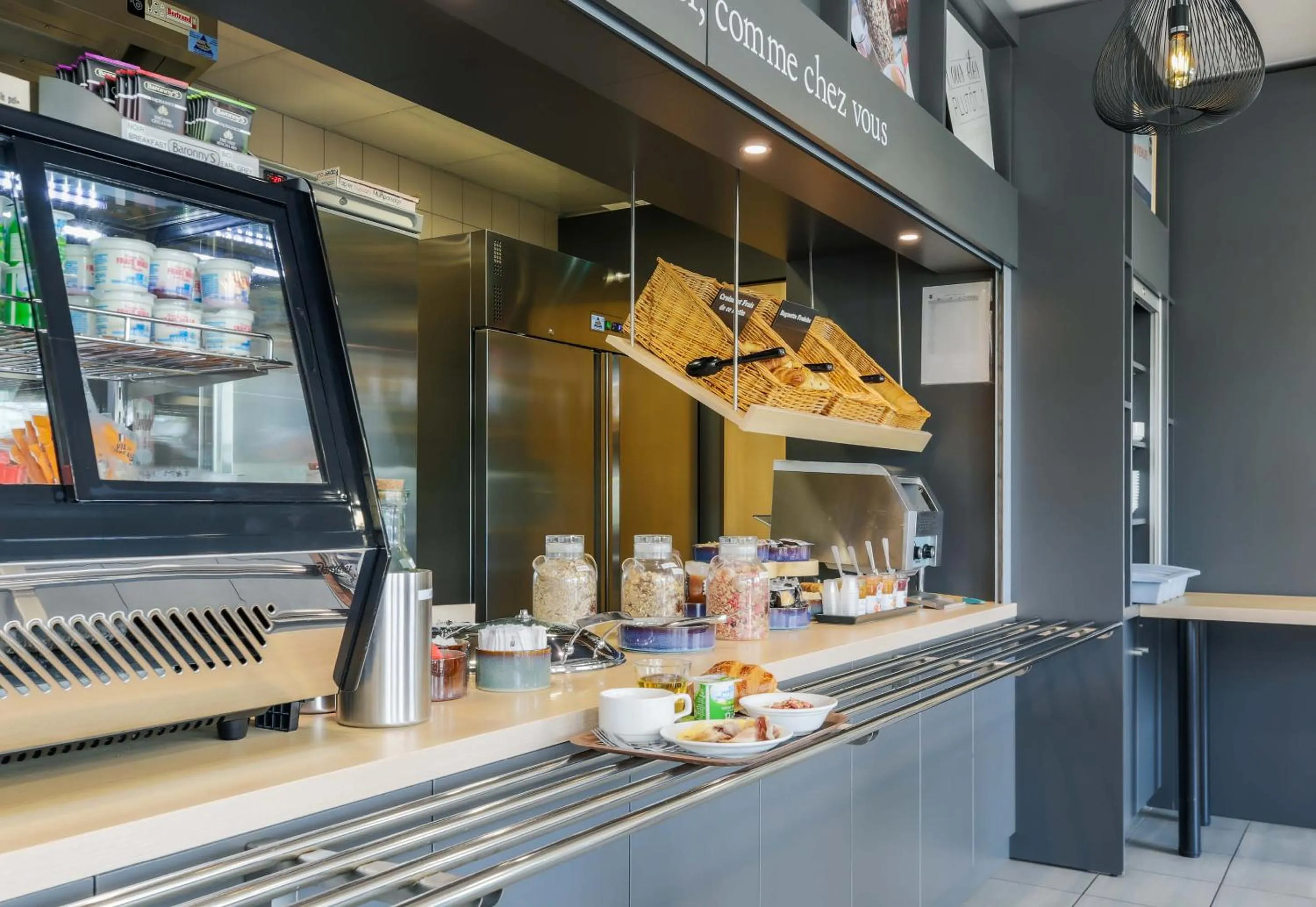 Breakfast in B&B HOTEL Verdun