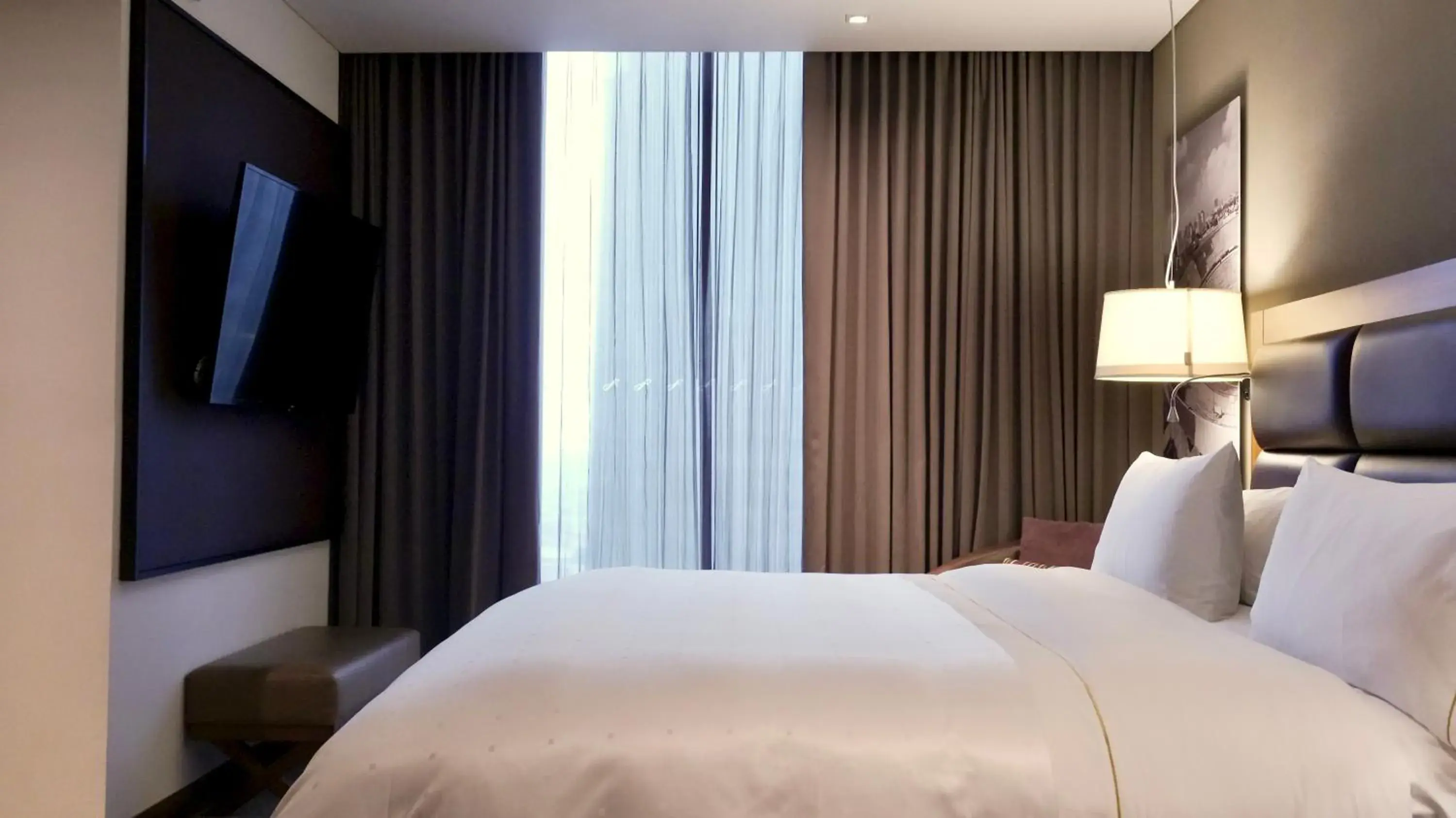 TV and multimedia, Bed in Fiesta Americana Mexico Toreo TV and multimedia, Bed in Fiesta Americana Mexico Toreo