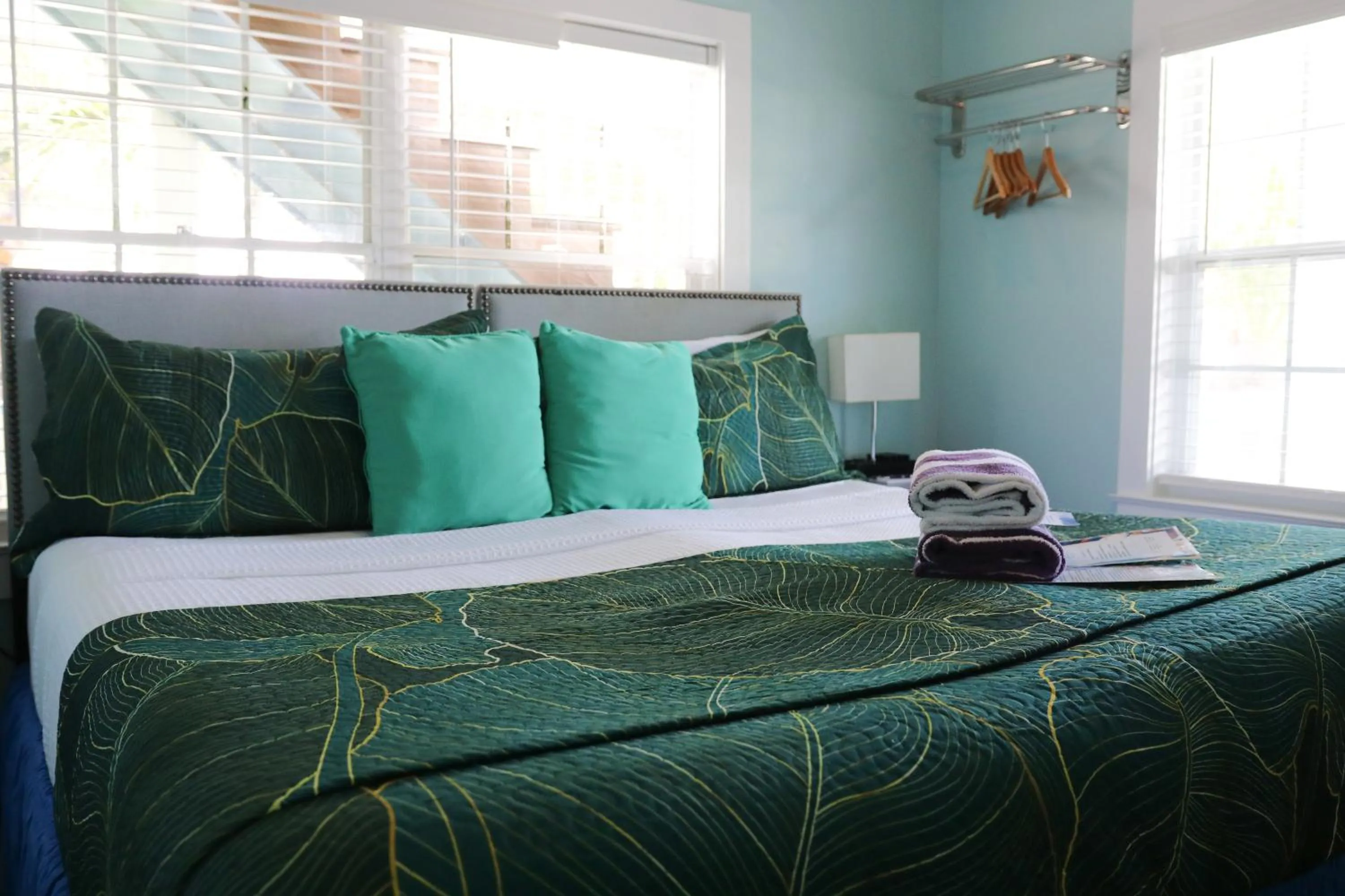 Bedroom, Bed in Caribbean House
