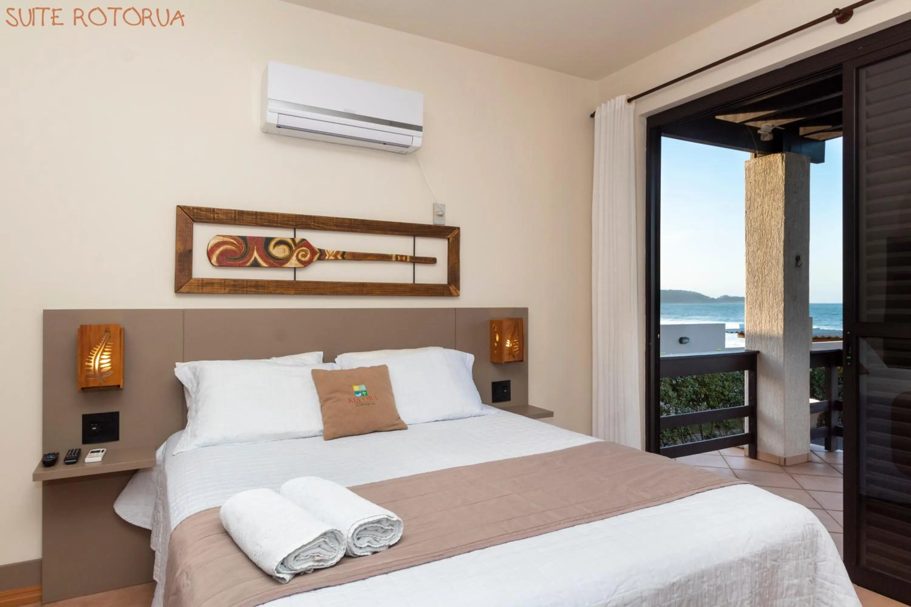 View (from property/room), Bed in Pousada Kia Ora Bombinhas