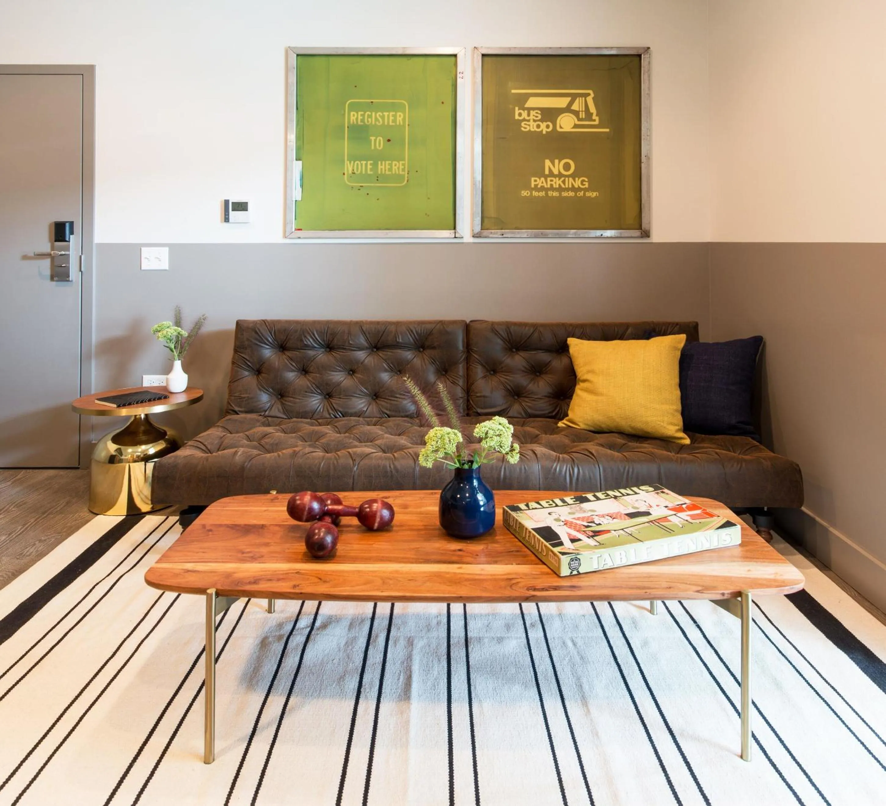 Seating area in The Chicago Hotel Collection River North