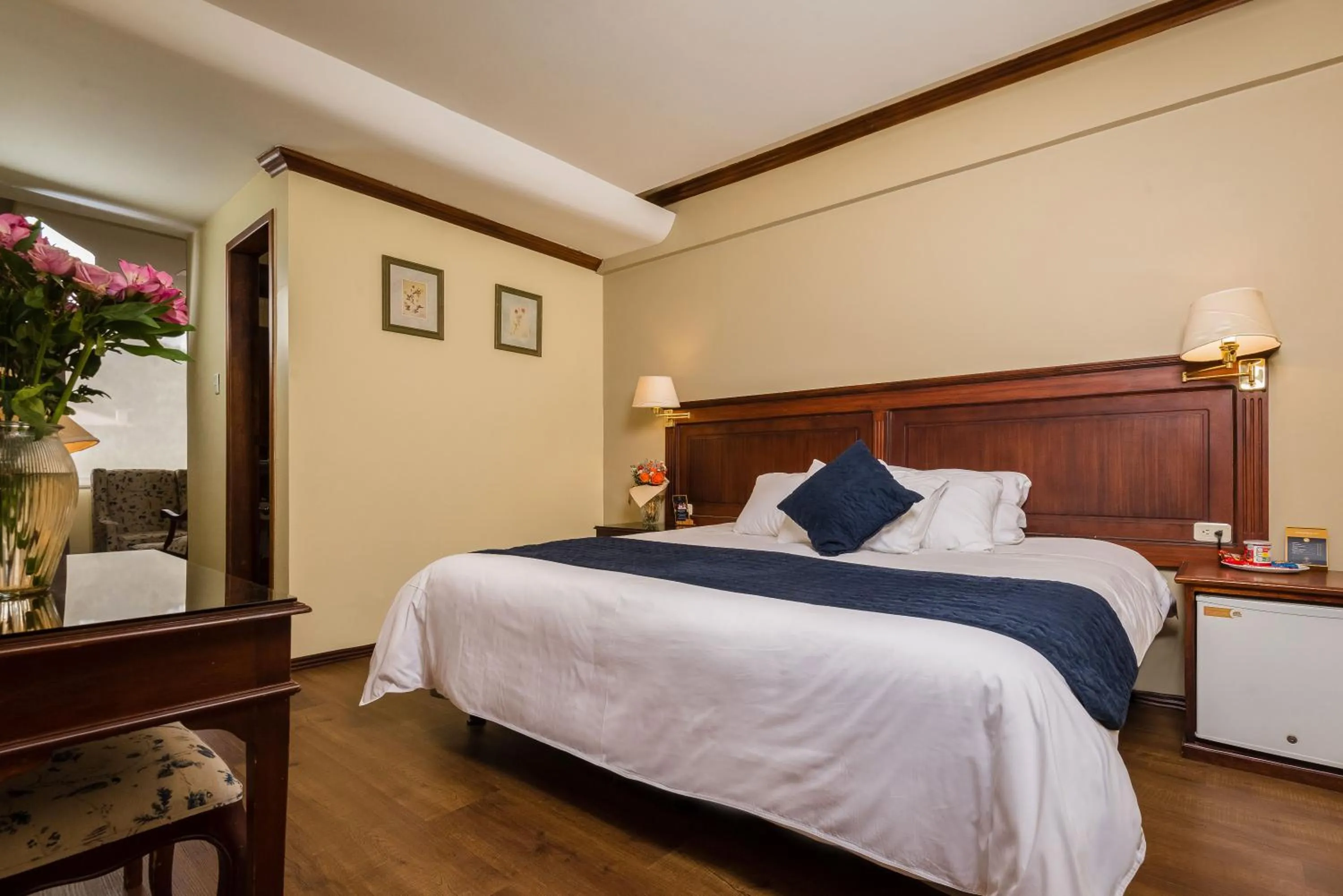 Photo of the whole room, Bed in Hotel Florida