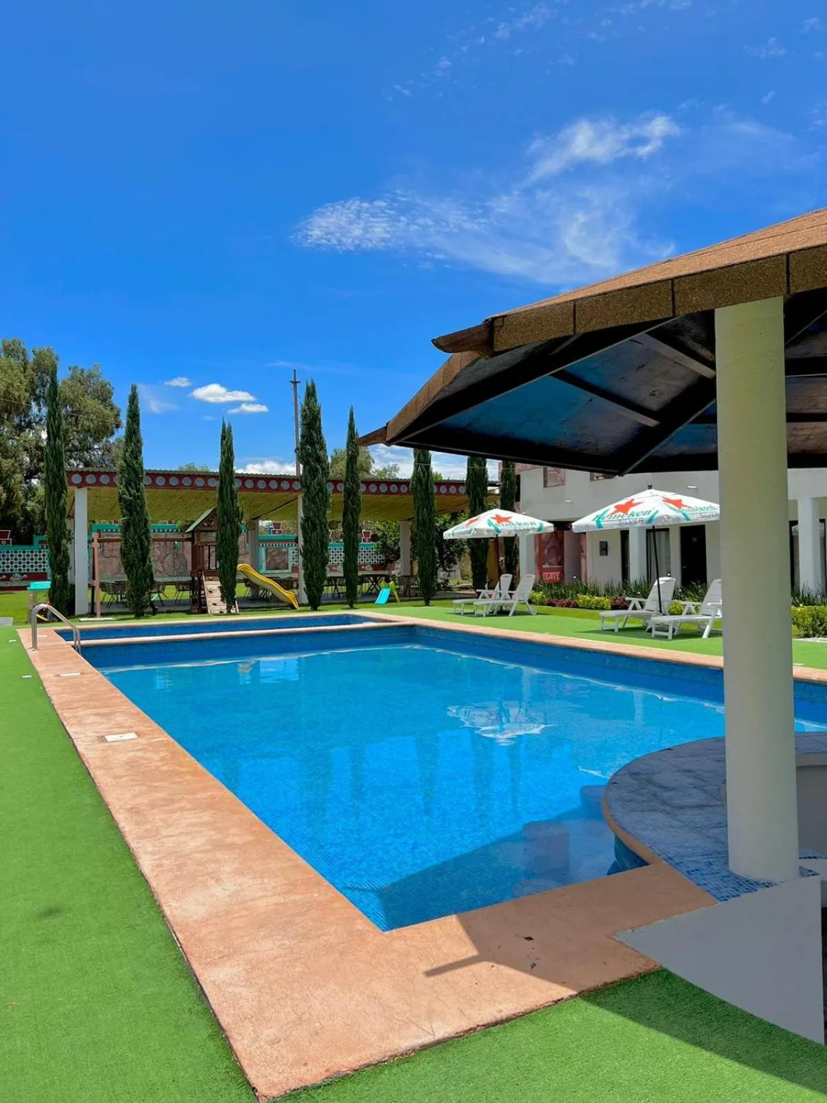 Swimming pool in Hotel El Jaguar