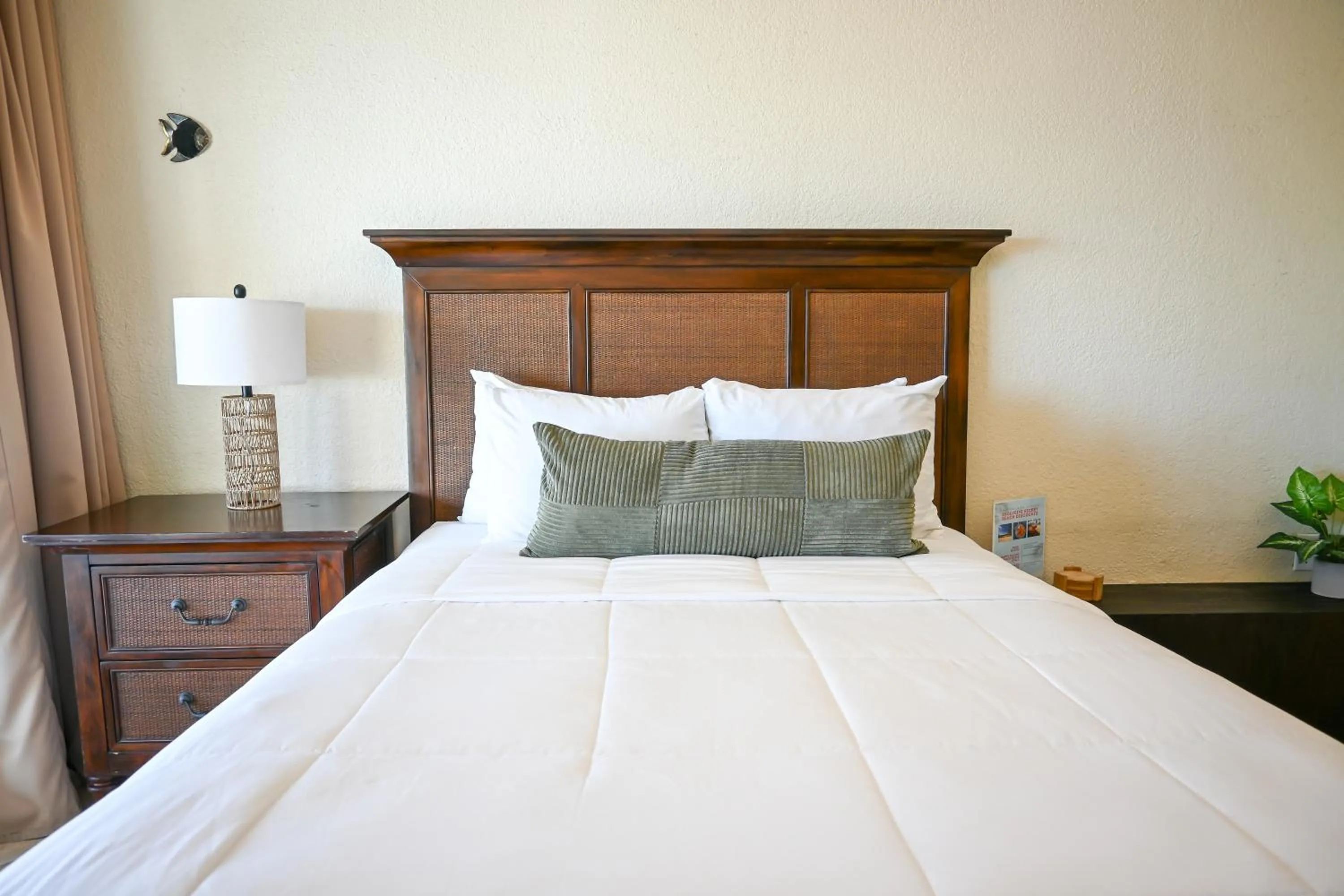 Bedroom, Bed in The Palapa House