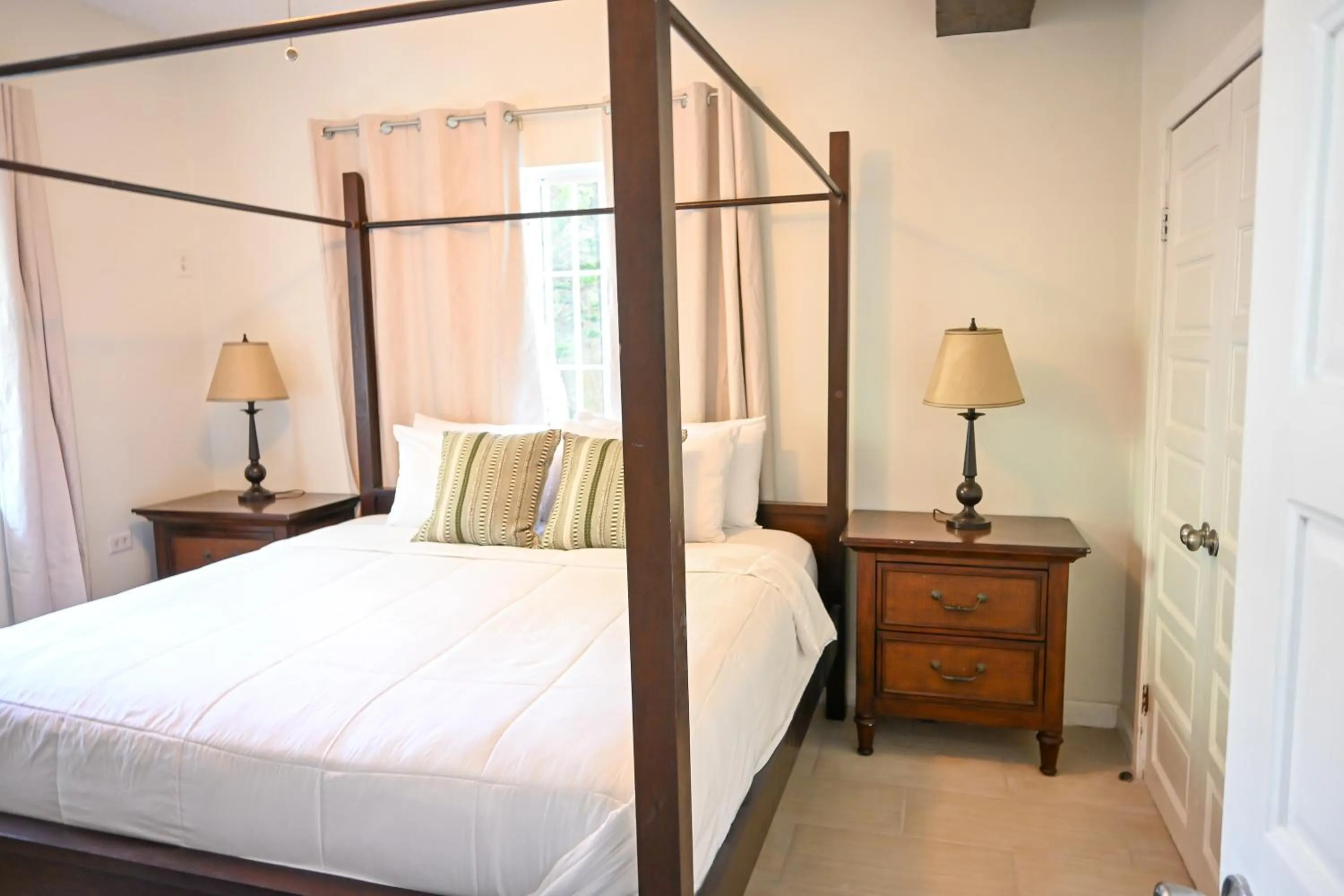 Bedroom, Bed in The Palapa House