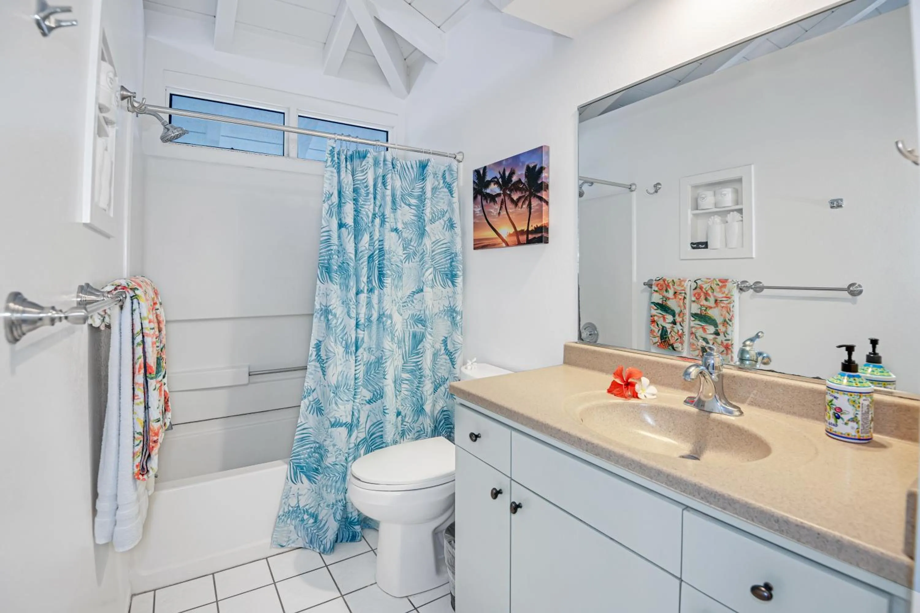 Shower in Big Island Retreat - No Resort Fees