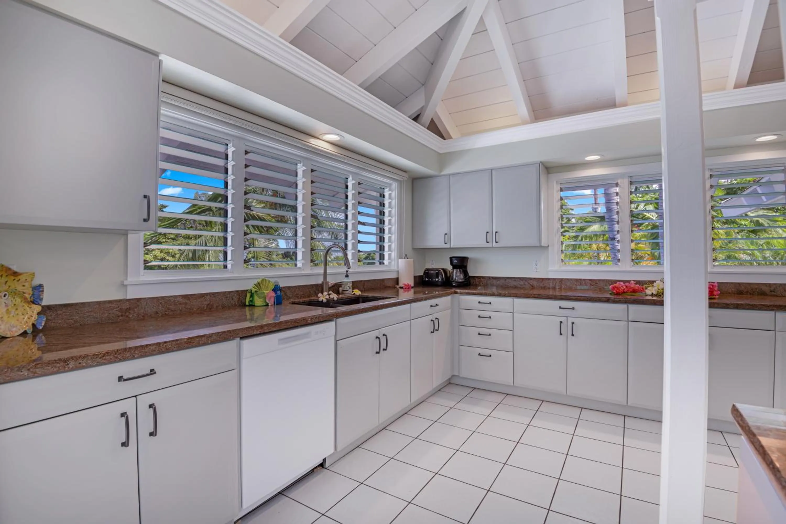 Coffee/tea facilities in Big Island Retreat - No Resort Fees