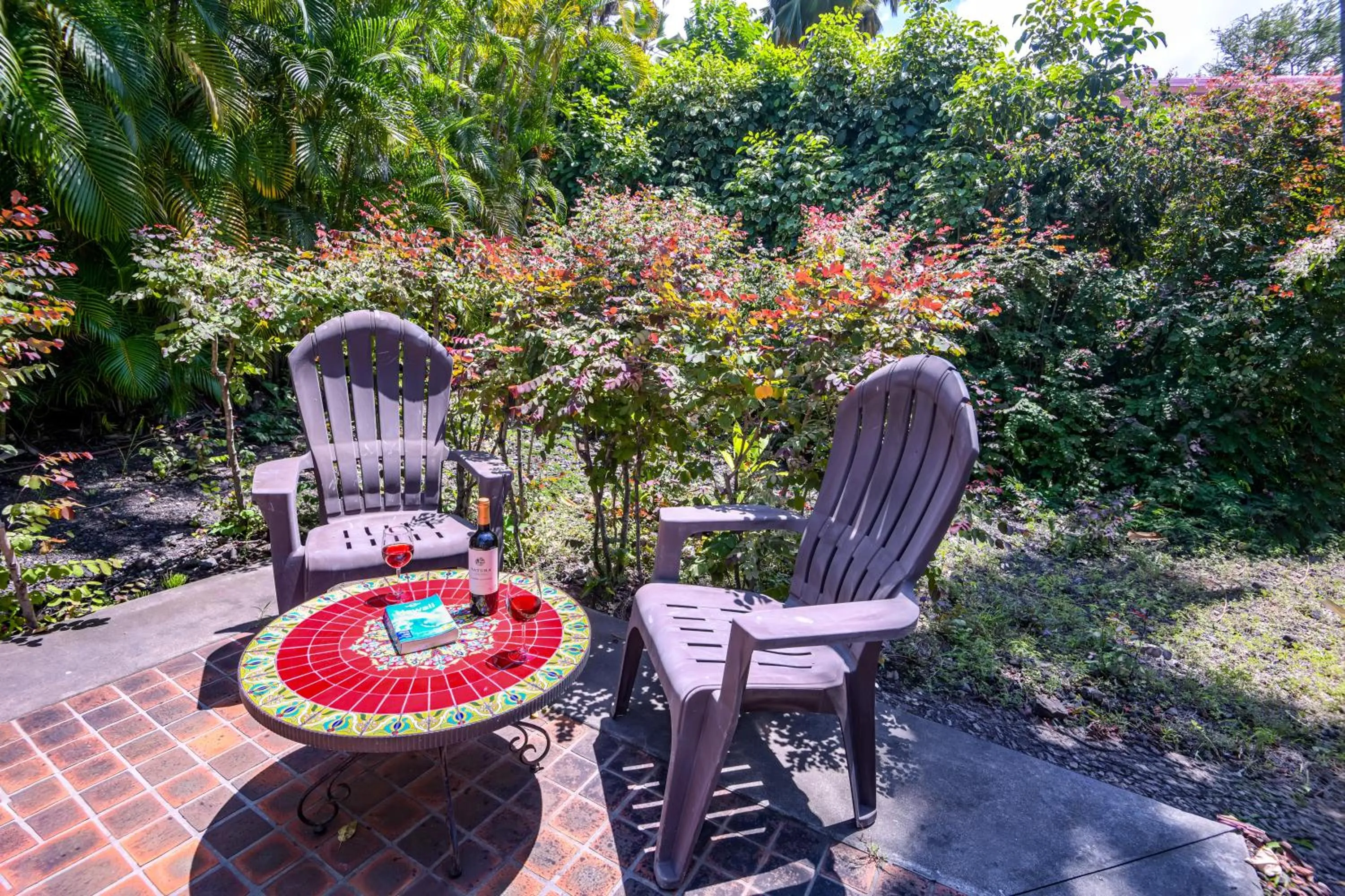 Seating area in Big Island Retreat - No Resort Fees
