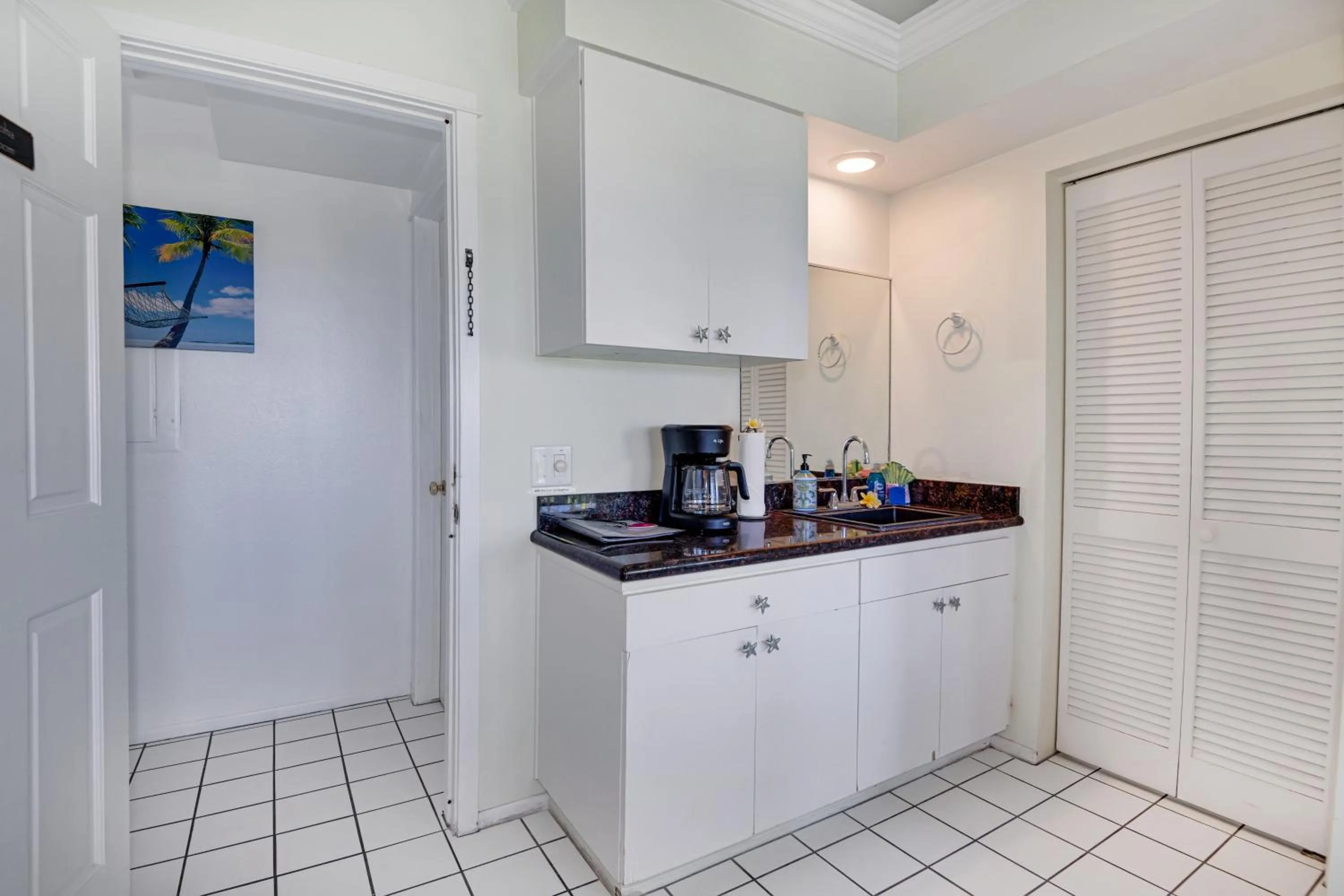 Coffee/tea facilities in Big Island Retreat - No Resort Fees