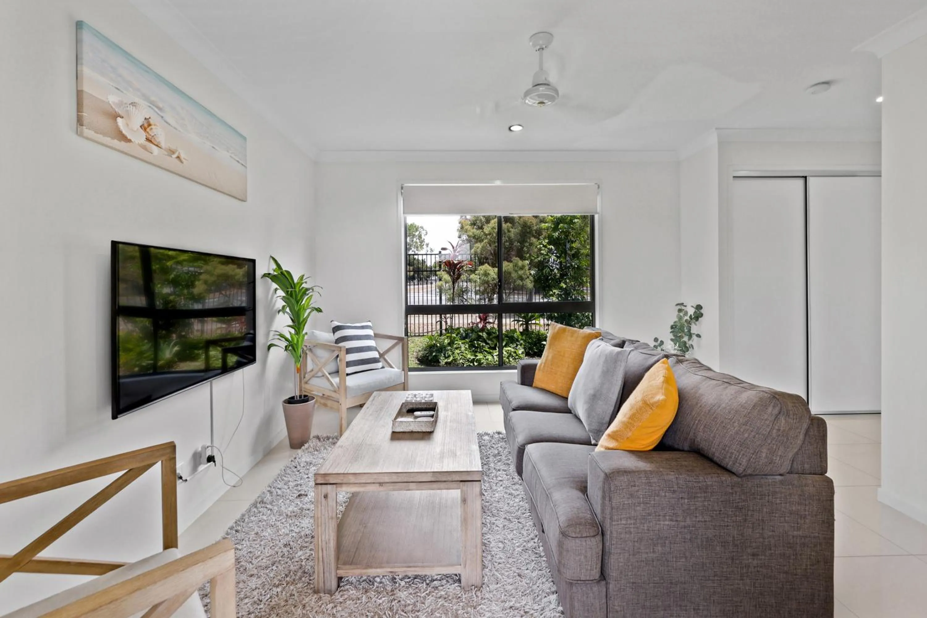 Beach Breeze Holiday House