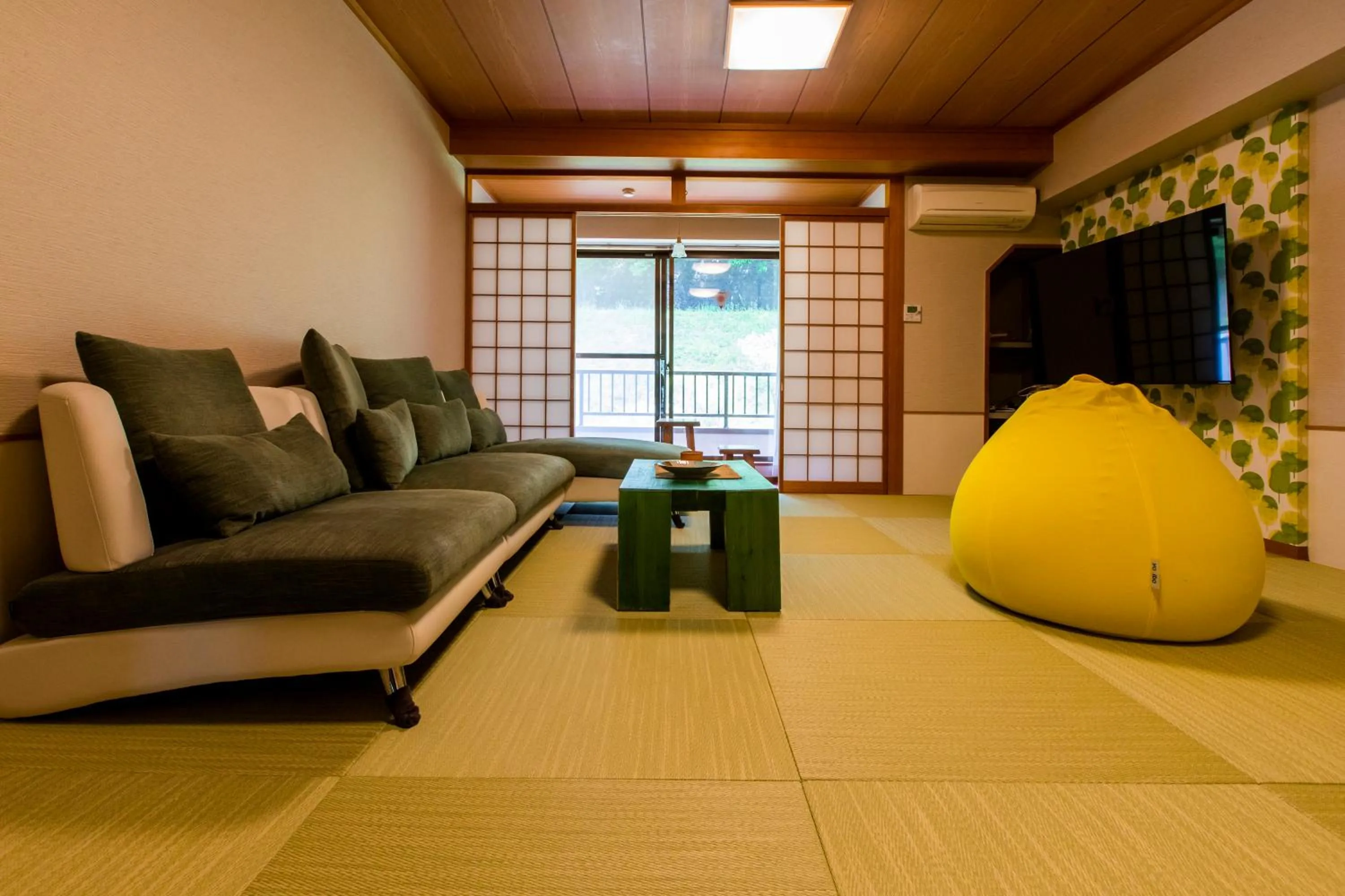 Living room in Mashikokan Satoyama Resort Hotel