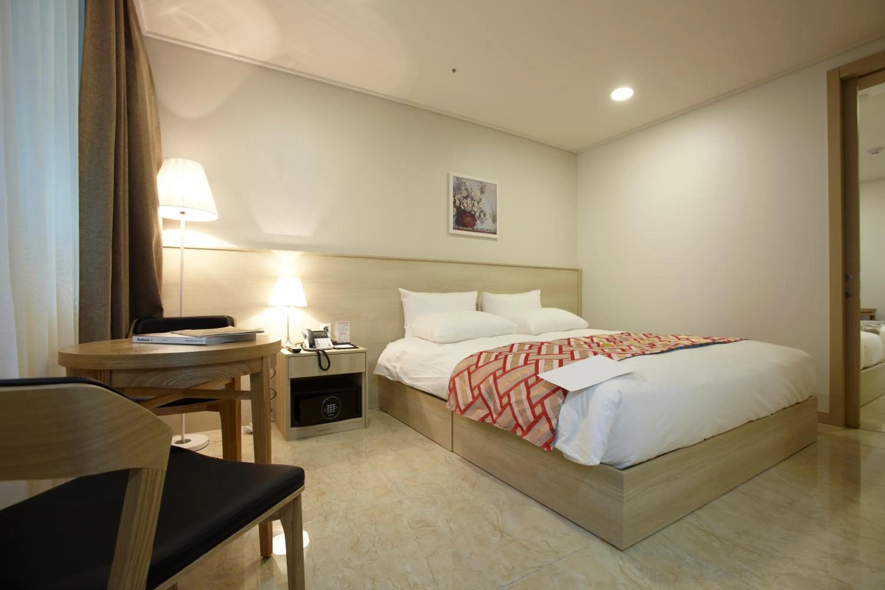 Photo of the whole room in Hotel Sopra Incheon Cheongna