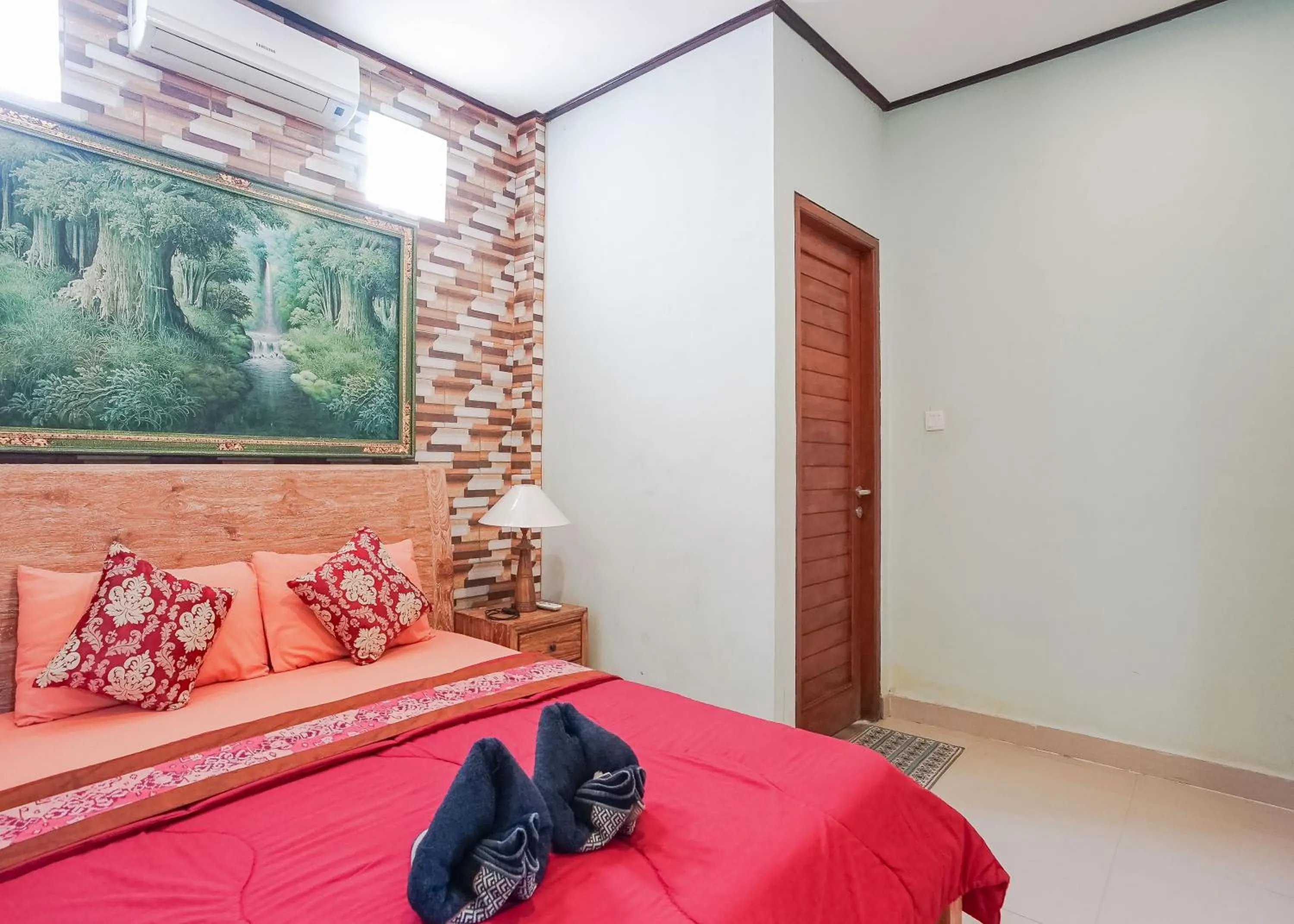 Bed in Aurora House Ubud