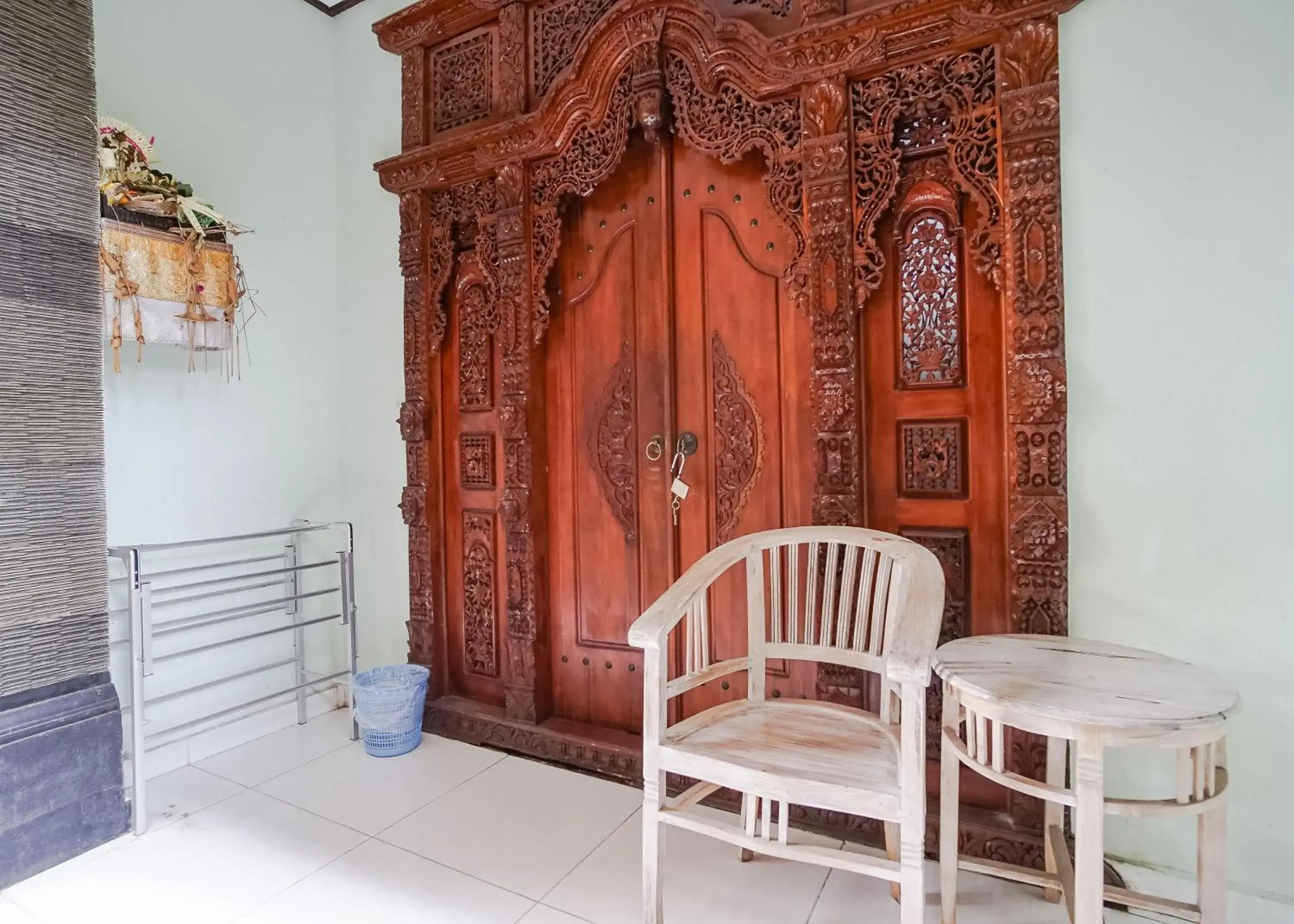 Facade/entrance in Aurora House Ubud Facade/entrance in Aurora House Ubud