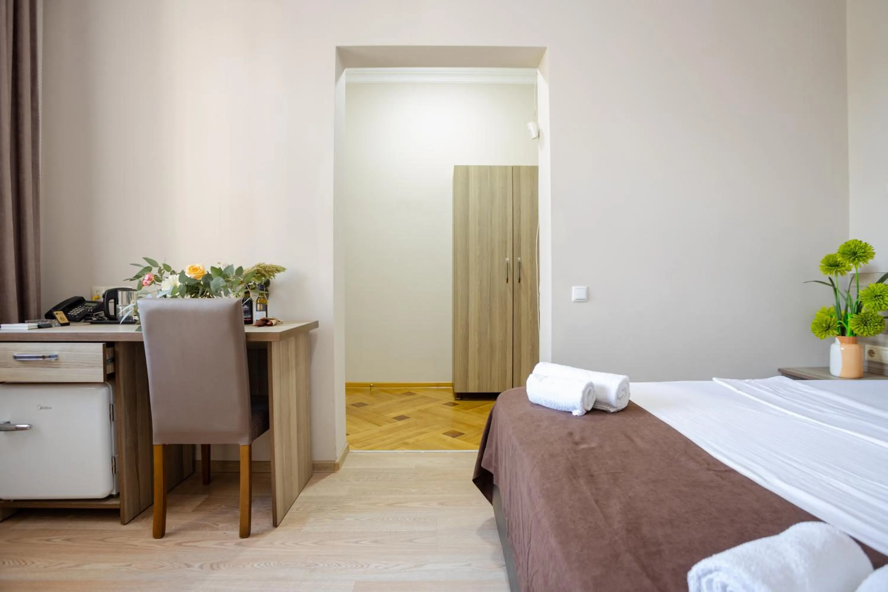 Bed in Daisi Sunset Hotel