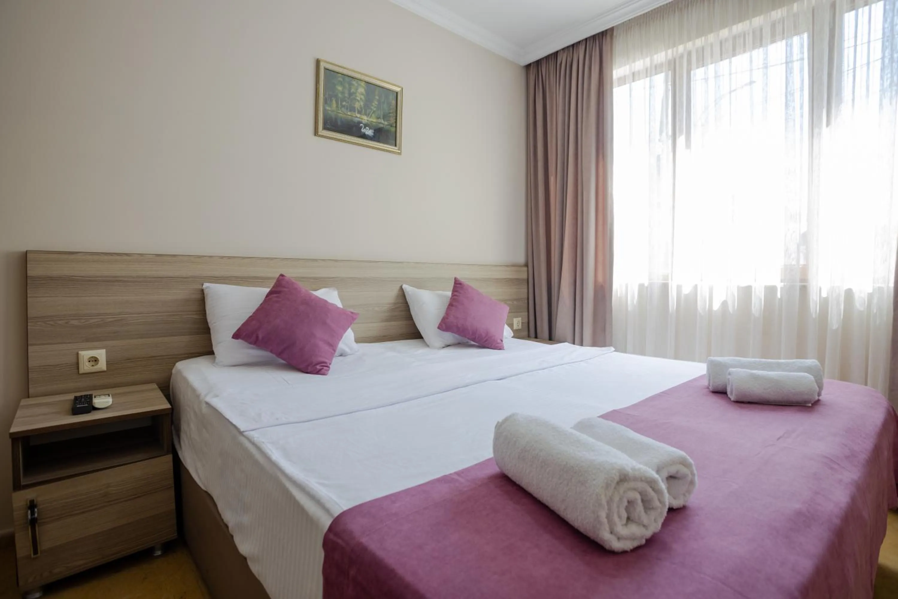 Photo of the whole room, Bed in Daisi Sunset Hotel