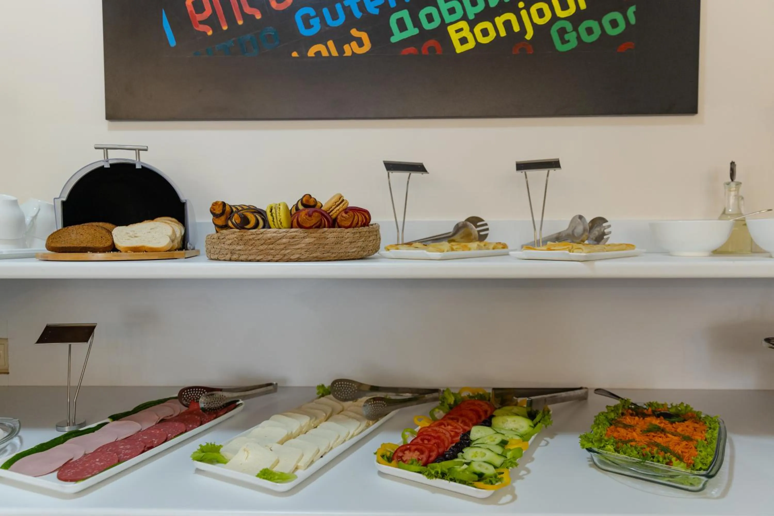 Breakfast in Daisi Sunset Hotel