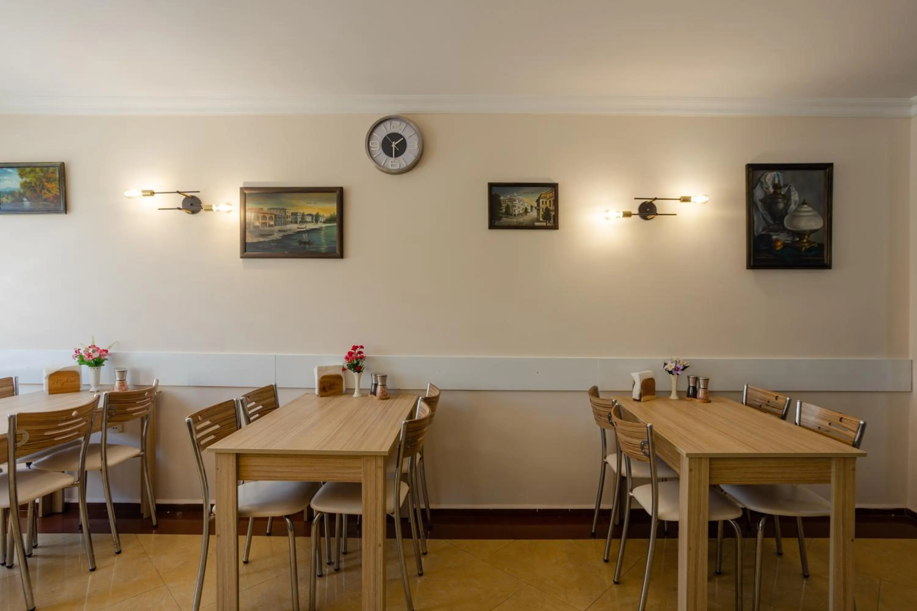 Breakfast in Daisi Sunset Hotel