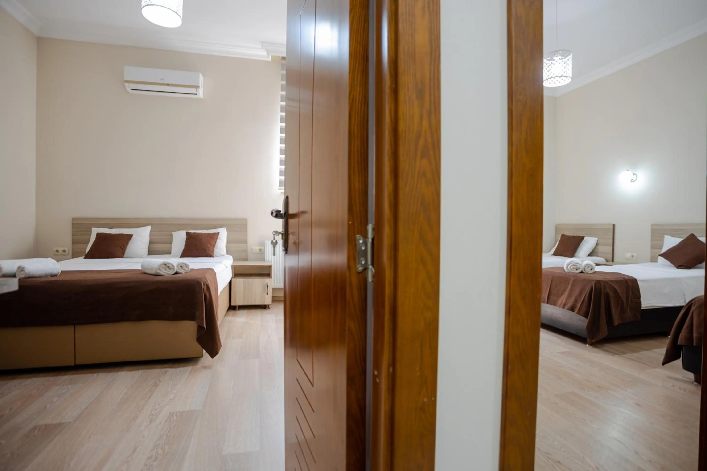 Bed in Daisi Sunset Hotel