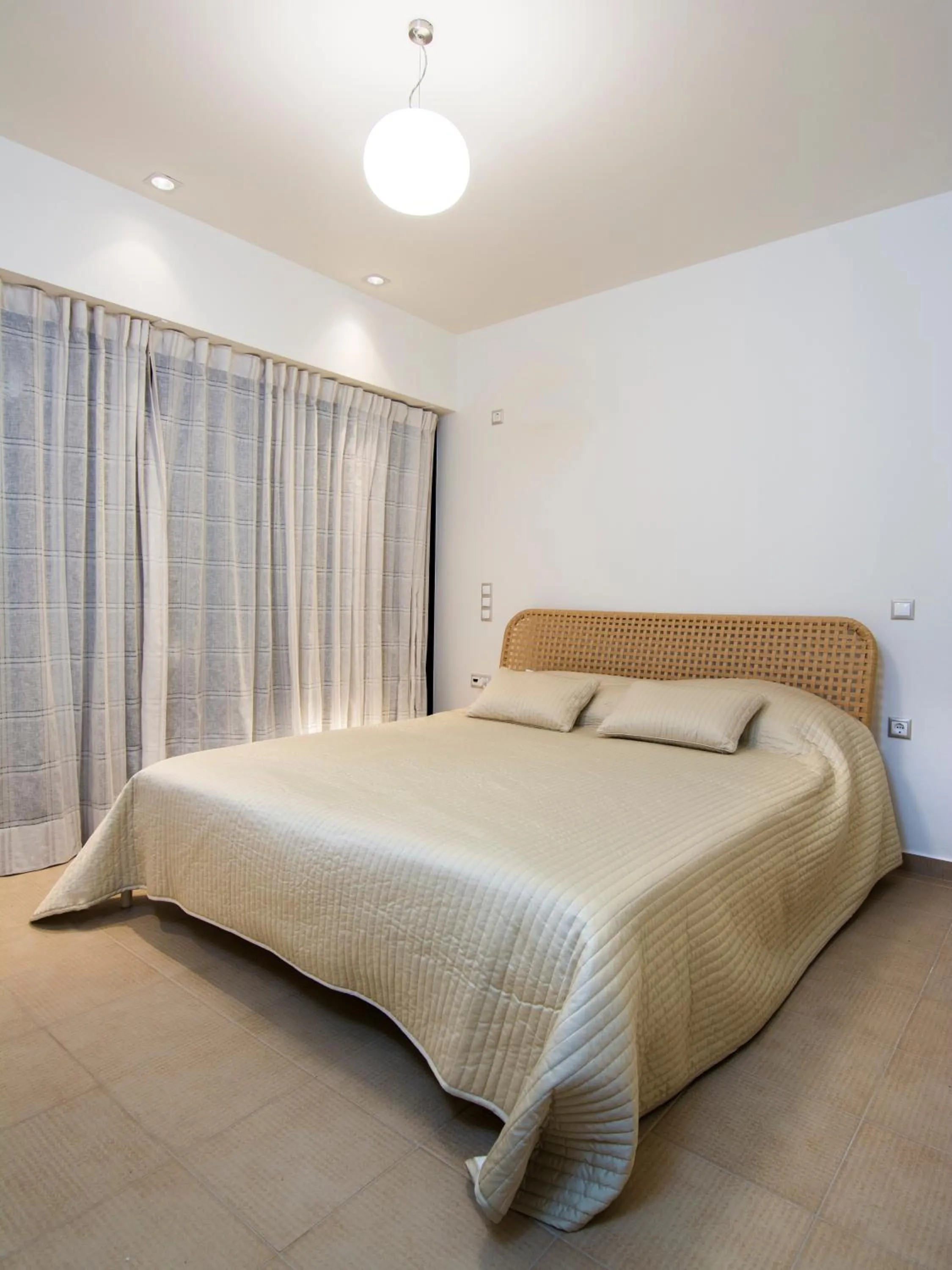 Photo of the whole room, Bed in Hidden Sanctuary In Saronida