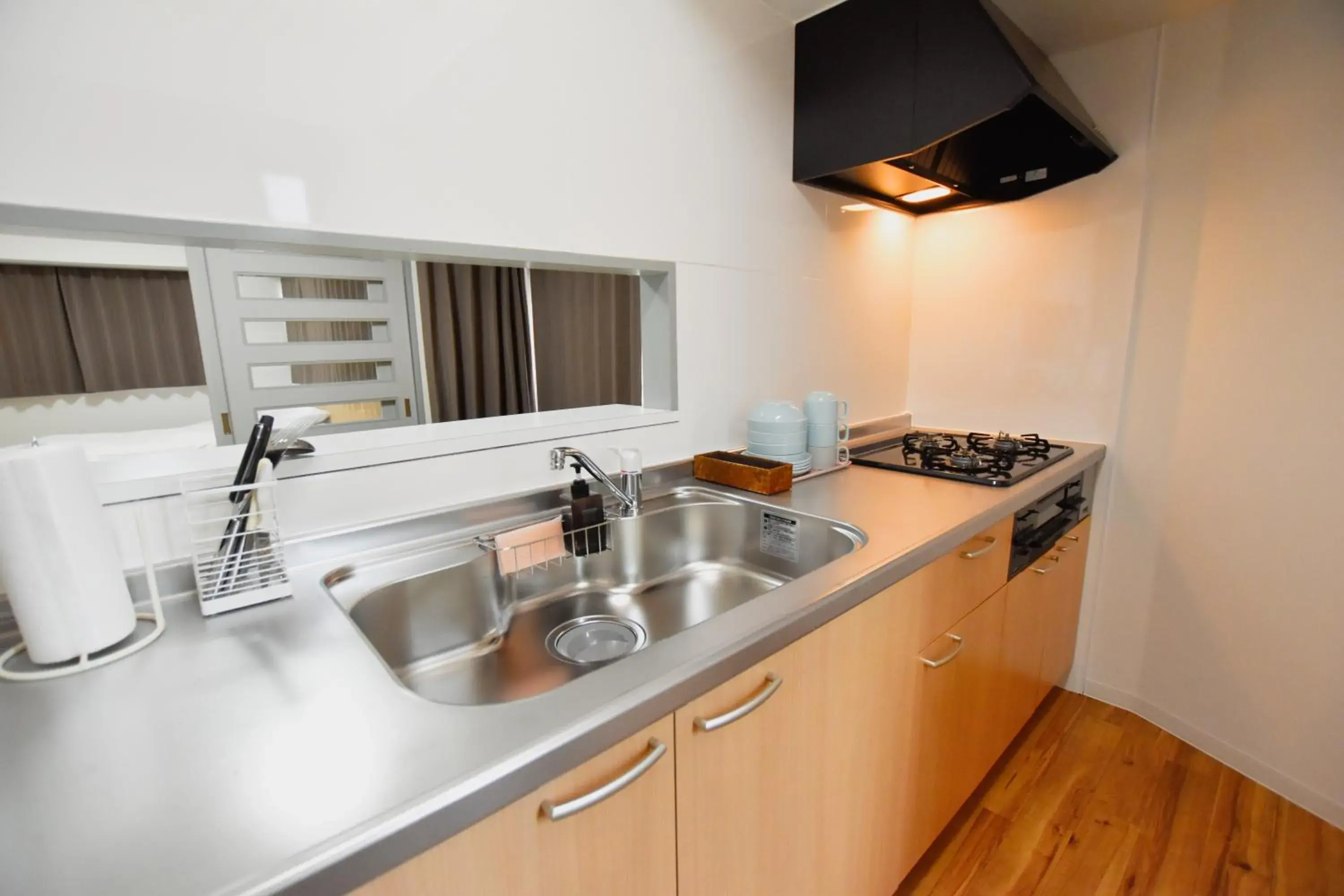 kitchen in Randor Residence Tokyo Classic kitchen in Randor Residence Tokyo Classic