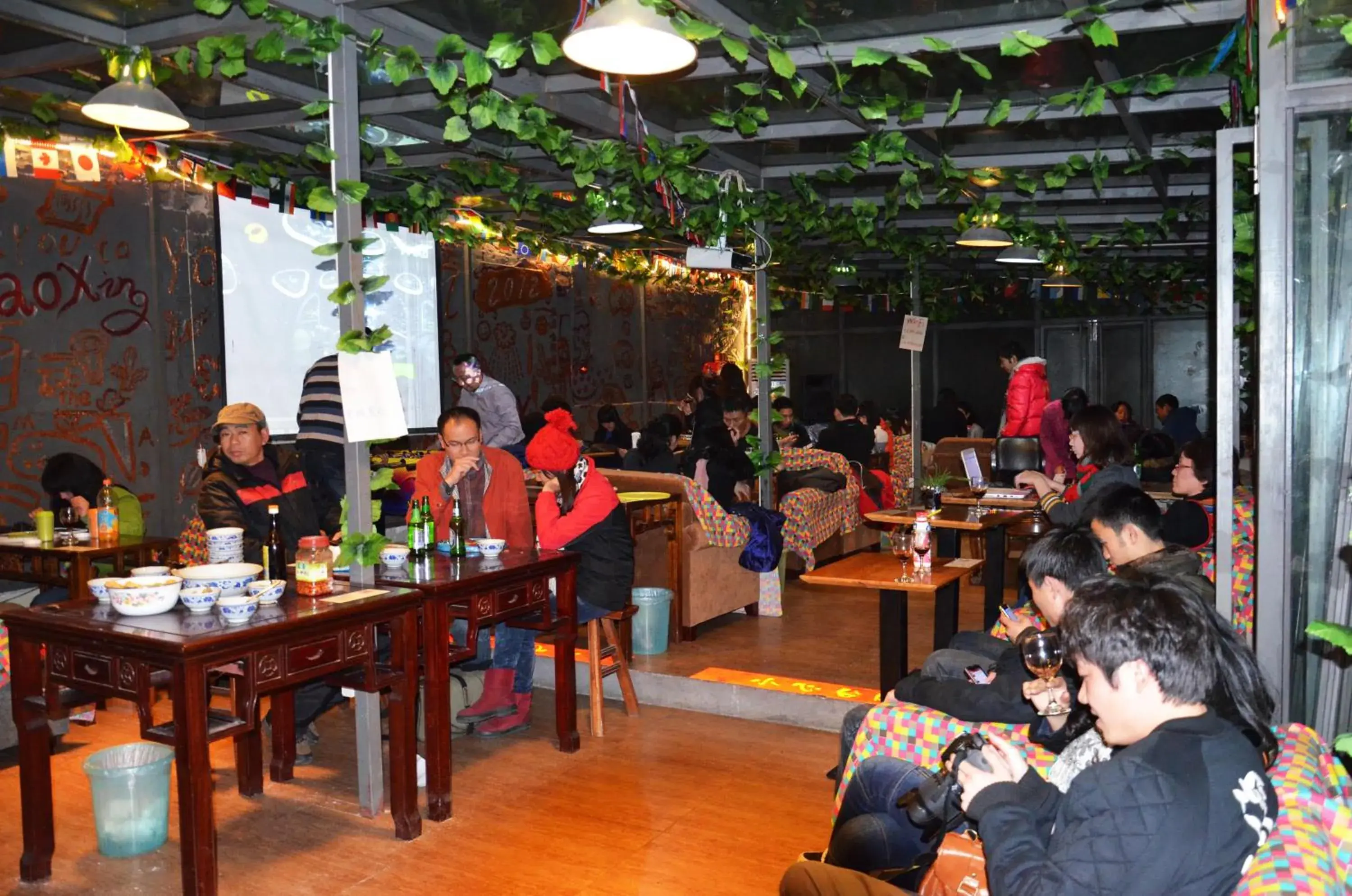 Restaurant/places to eat in Shaoxing Laotaimen Luxun Native Place Youth Hostel Restaurant/places to eat in Shaoxing Laotaimen Luxun Native Place Youth Hostel