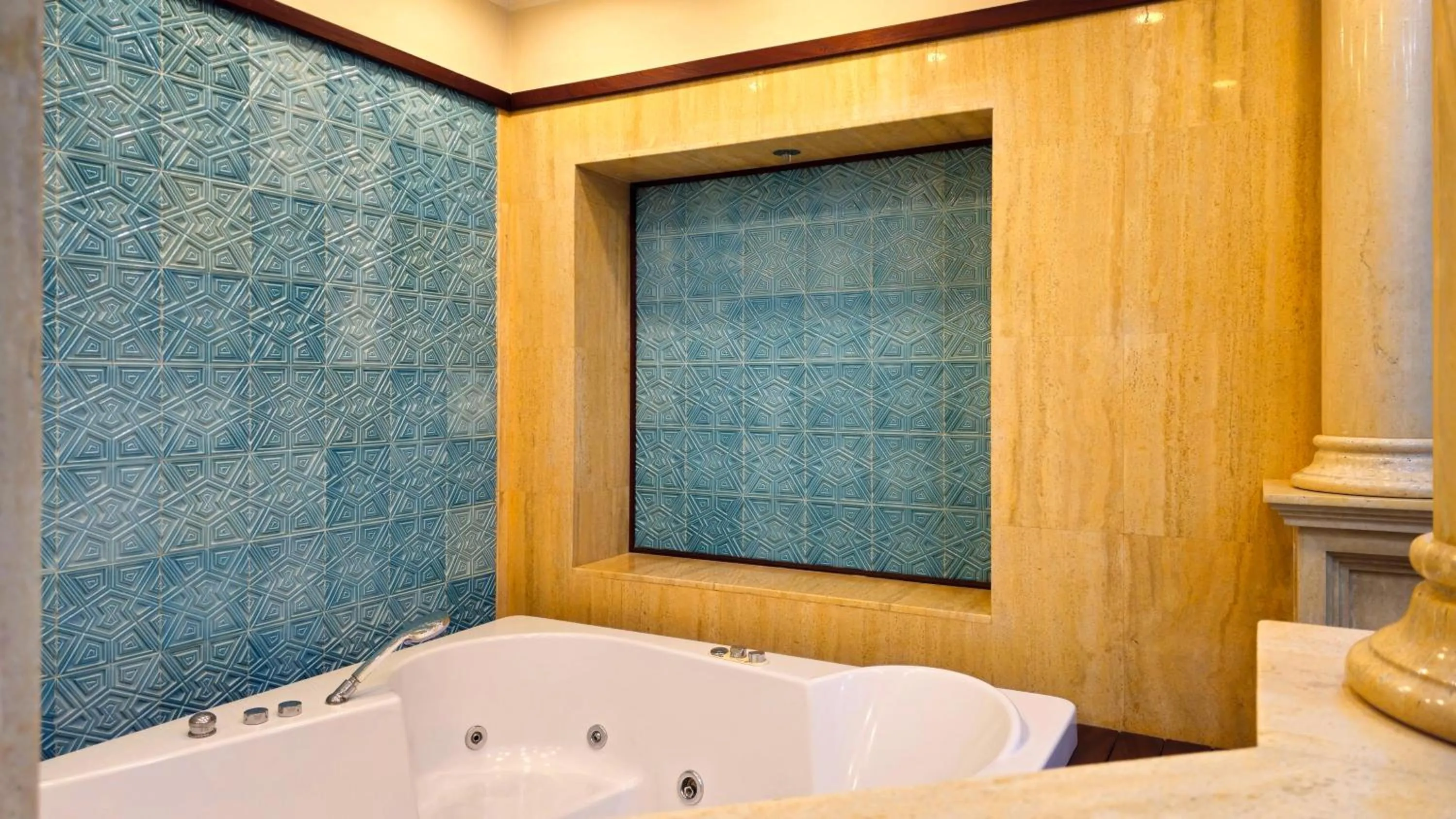 Hot Tub in Eski Masal Hotel - Special Class