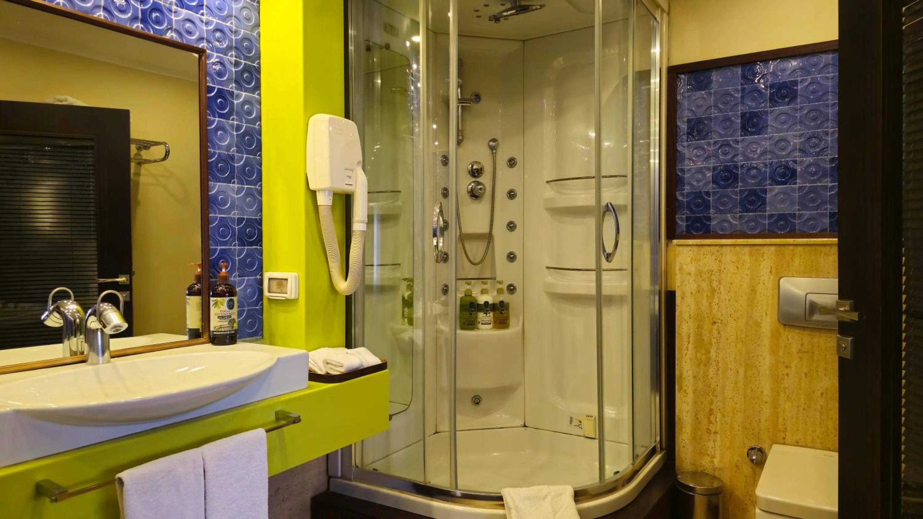 Shower in Eski Masal Hotel - Special Class