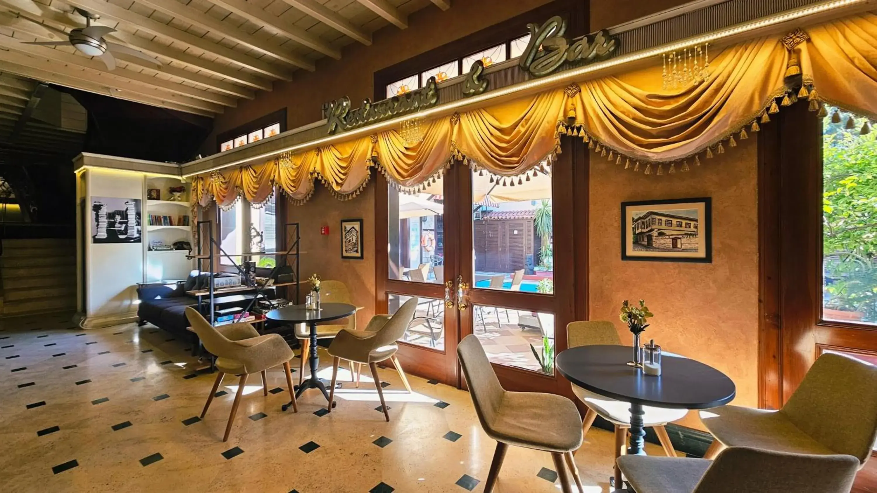 Restaurant/places to eat in Eski Masal Hotel - Special Class Restaurant/places to eat in Eski Masal Hotel - Special Class